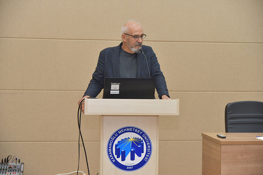 KMÜ'de medya semineri düzenlendi
