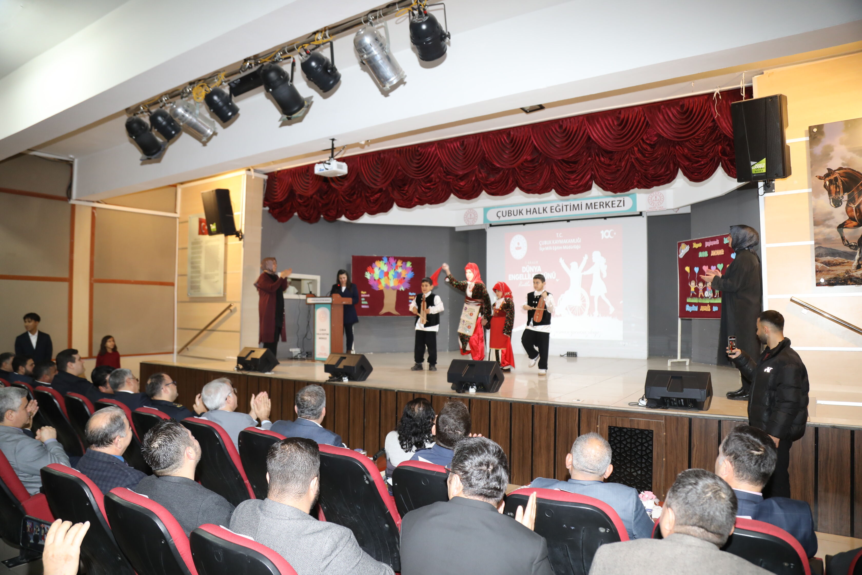 Çubuk'ta 3 Aralık Dünya Engelliler Günü kutlandı