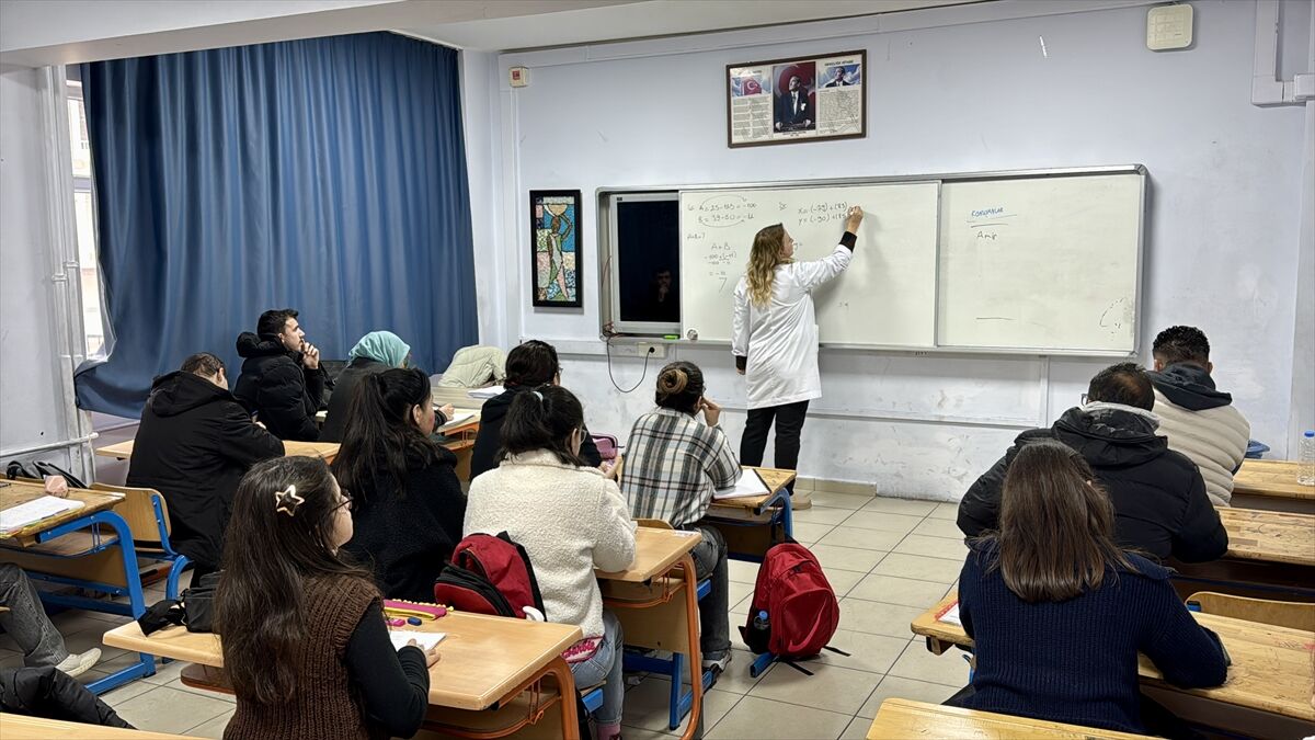 Kırşehir'de engelliler EKPSS'ye ücretsiz kursta hazırlanıyor