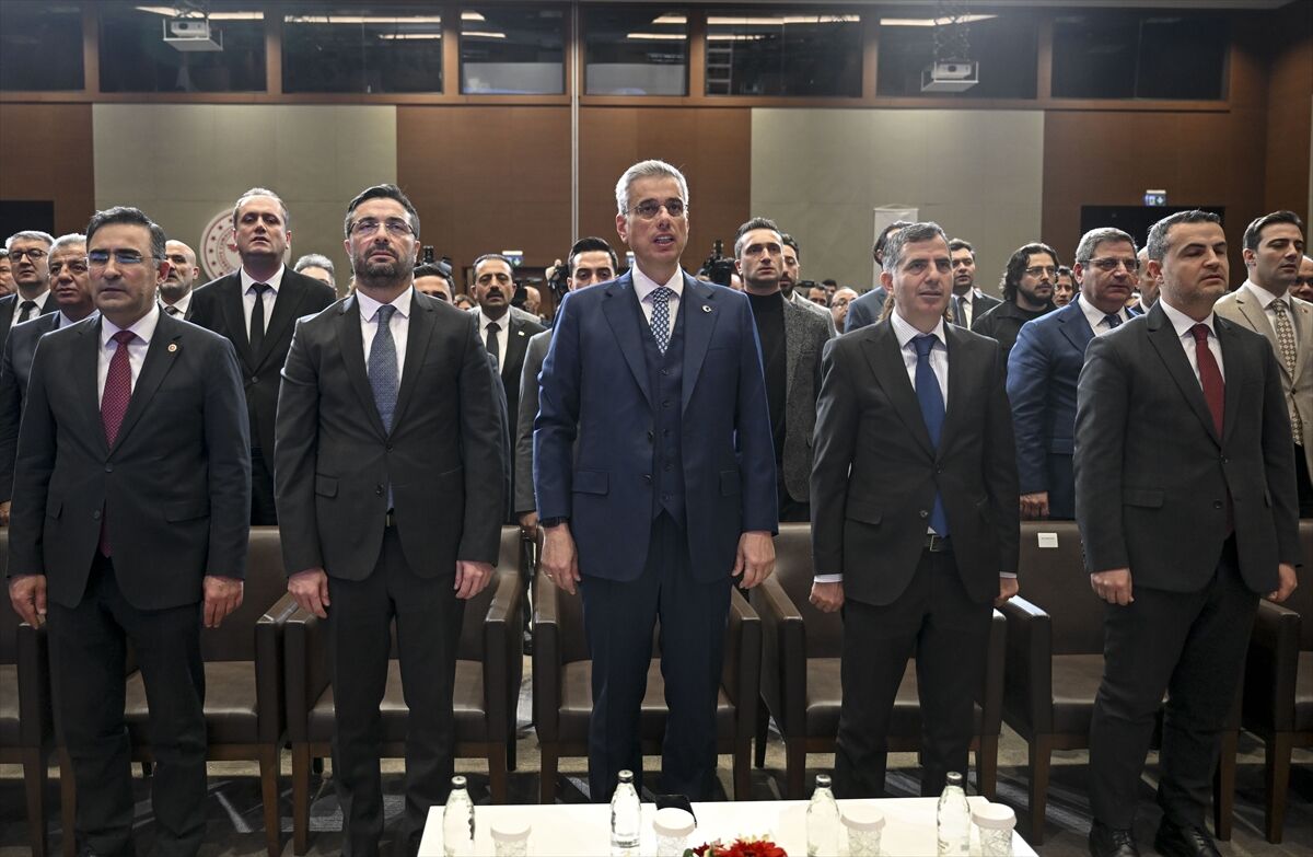 Bakan Memişoğlu, 'Otomatik Eksternal Defibrilatör' programının yaygınlaştırılması töreninde konuştu: