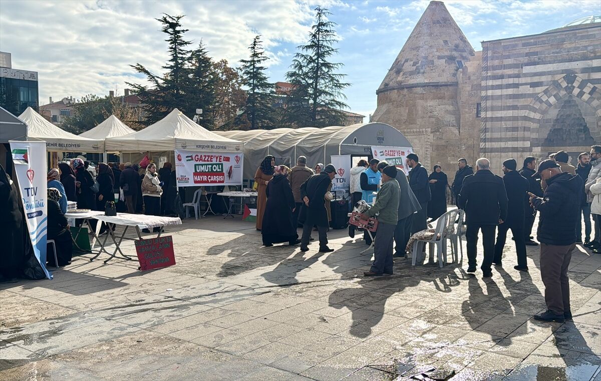 Kırşehir'de Gazze'ye destek için 'Hayır Çarşısı' kuruldu