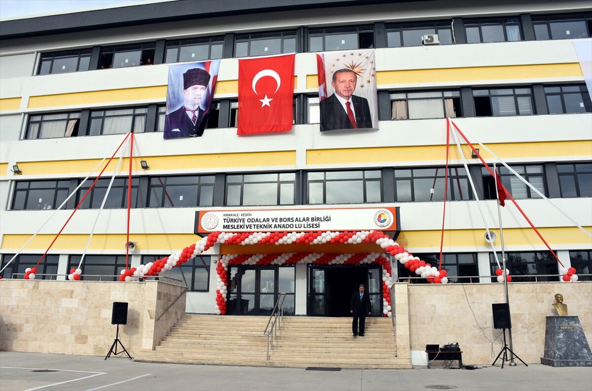 TOBB Başkanı Hisarcıklıoğlu, Kırıkkale'de okul açılışına katıldı