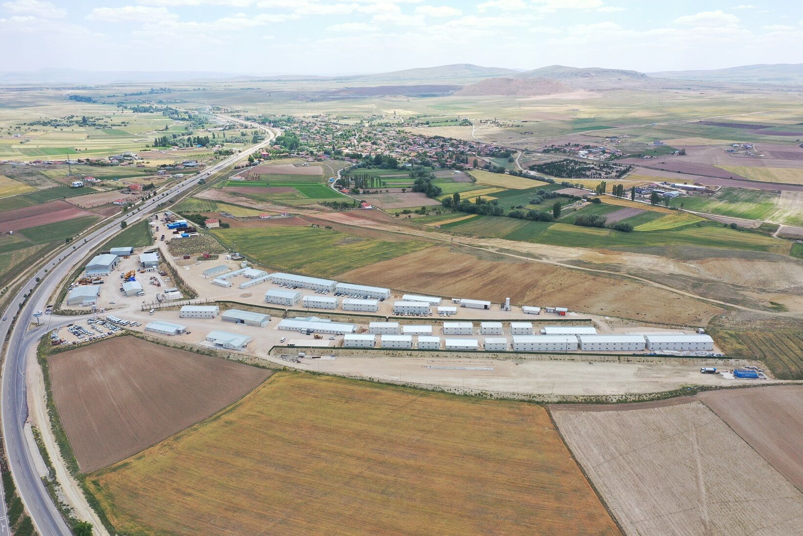 Büyükkılıç, Yerköy-Kayseri Yüksek Hızlı Tren hattındaki çalışmaları inceledi