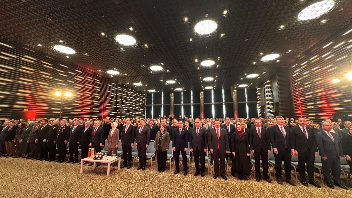 Bakan Göktaş, Konya'da Şehir ve Aile Şurası'nda konuştu: