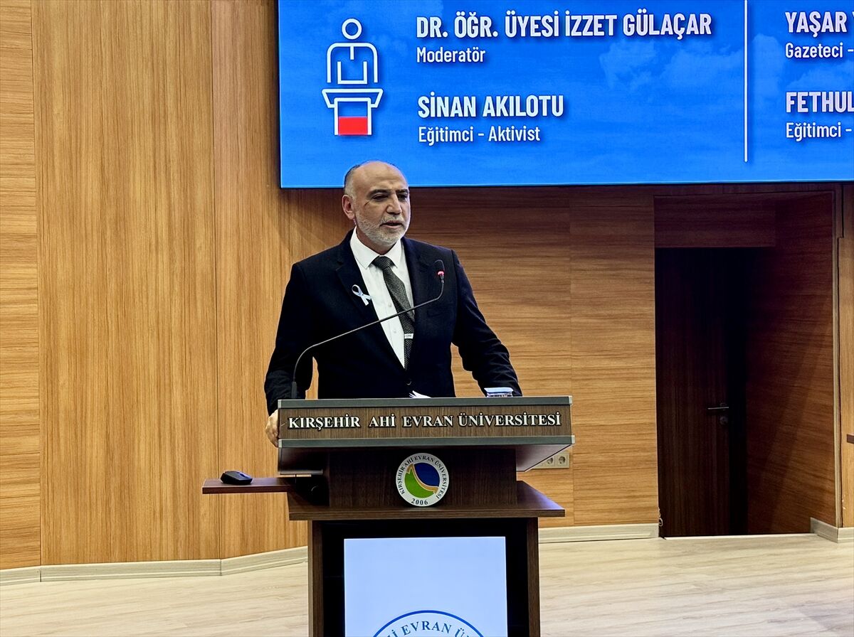 Küresel Sumud Filosu aktivistleri, Kırşehir'de düzenlenen panelde konuştu