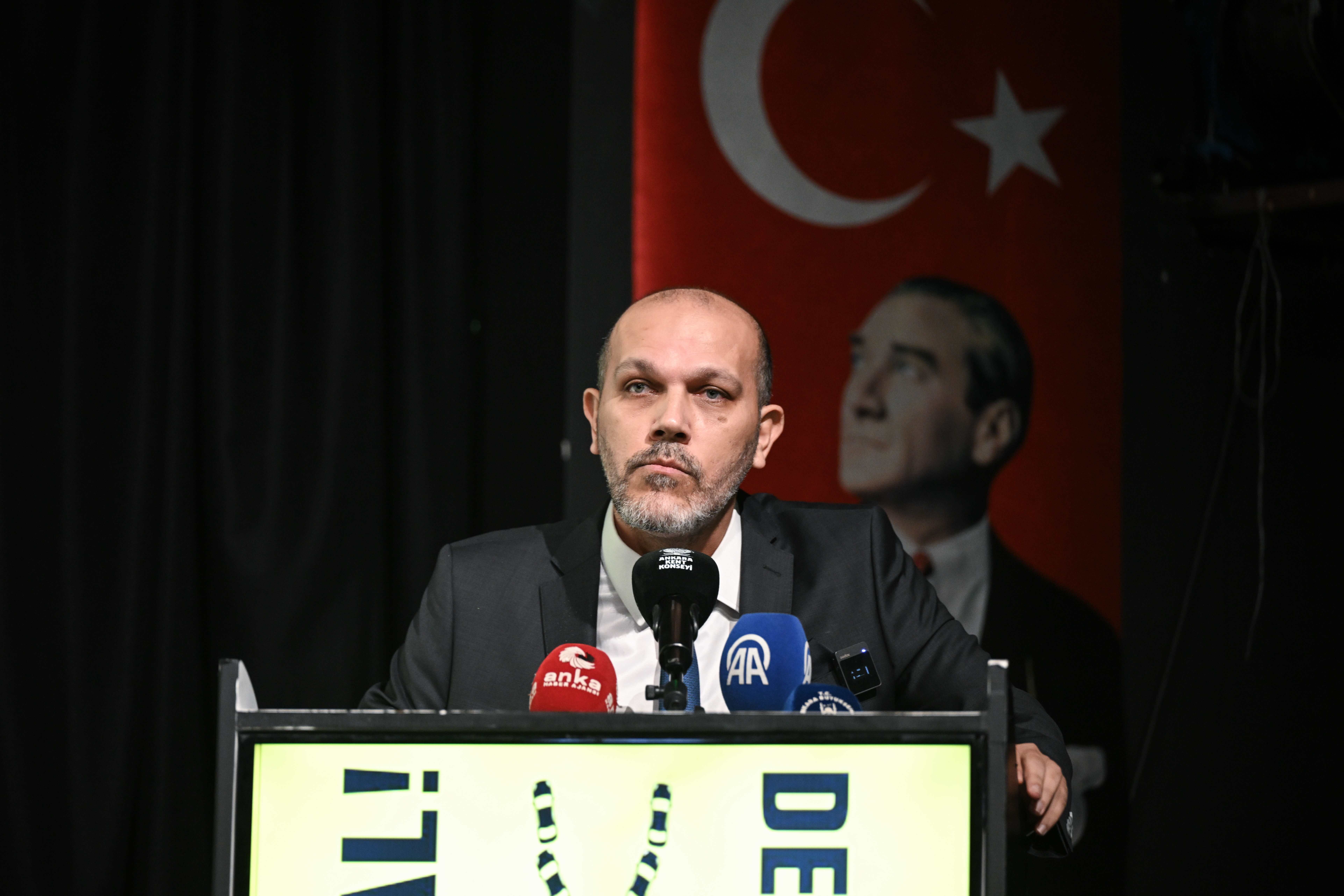 Ankara'daki trafik sorunu ve ulaşım 'Şeridinde Kal, Değişimi Başlat' çalıştayında ele alındı