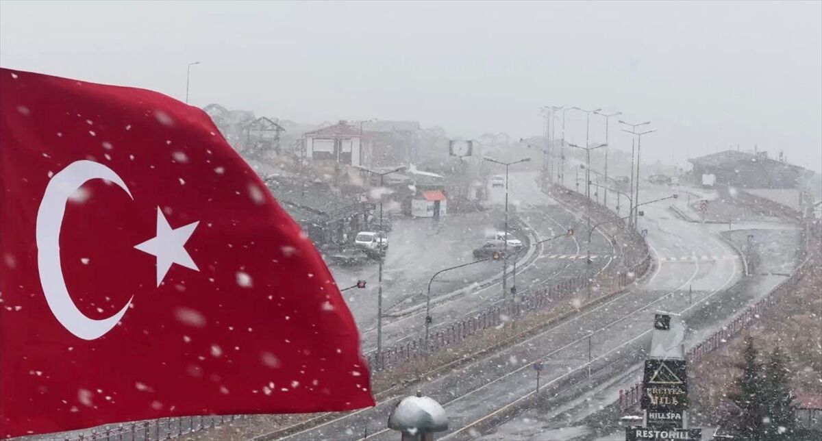 Erciyes'te kar yağışı etkili oldu
