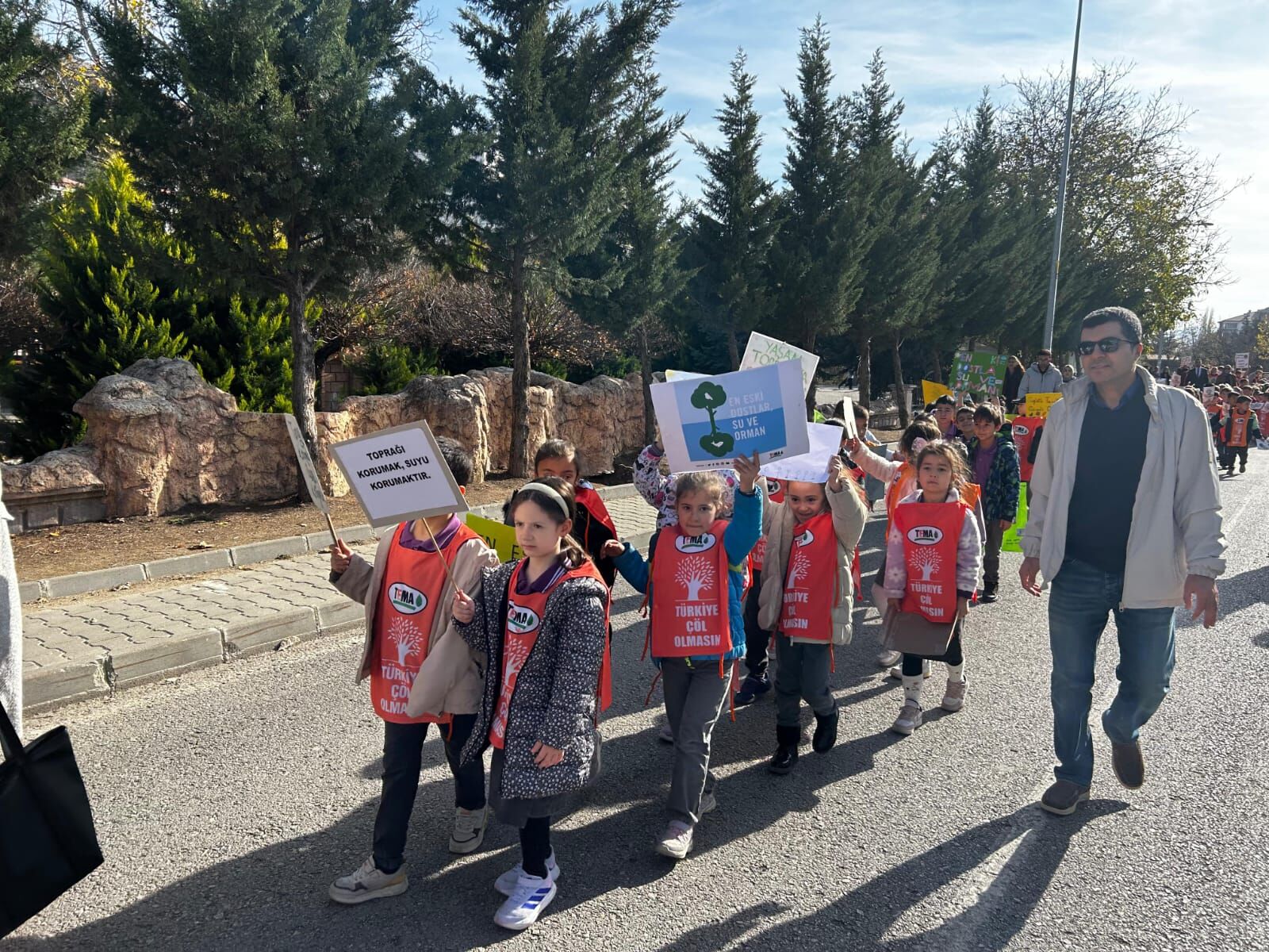 Şabanözü'nde TEMA Vakfı toprak yürüyüşü gerçekleştirdi