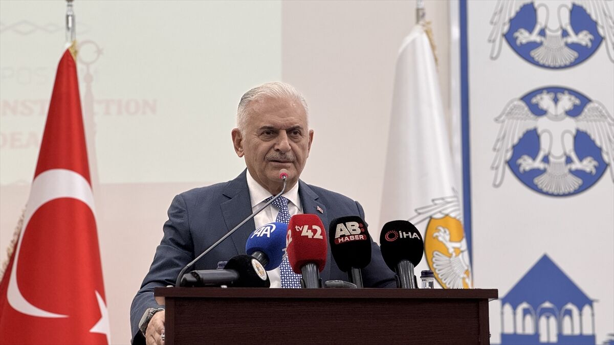 Selçuk Üniversitesi'nde düzenlenen 8. Uluslararası Matüridilik Sempozyumu başladı