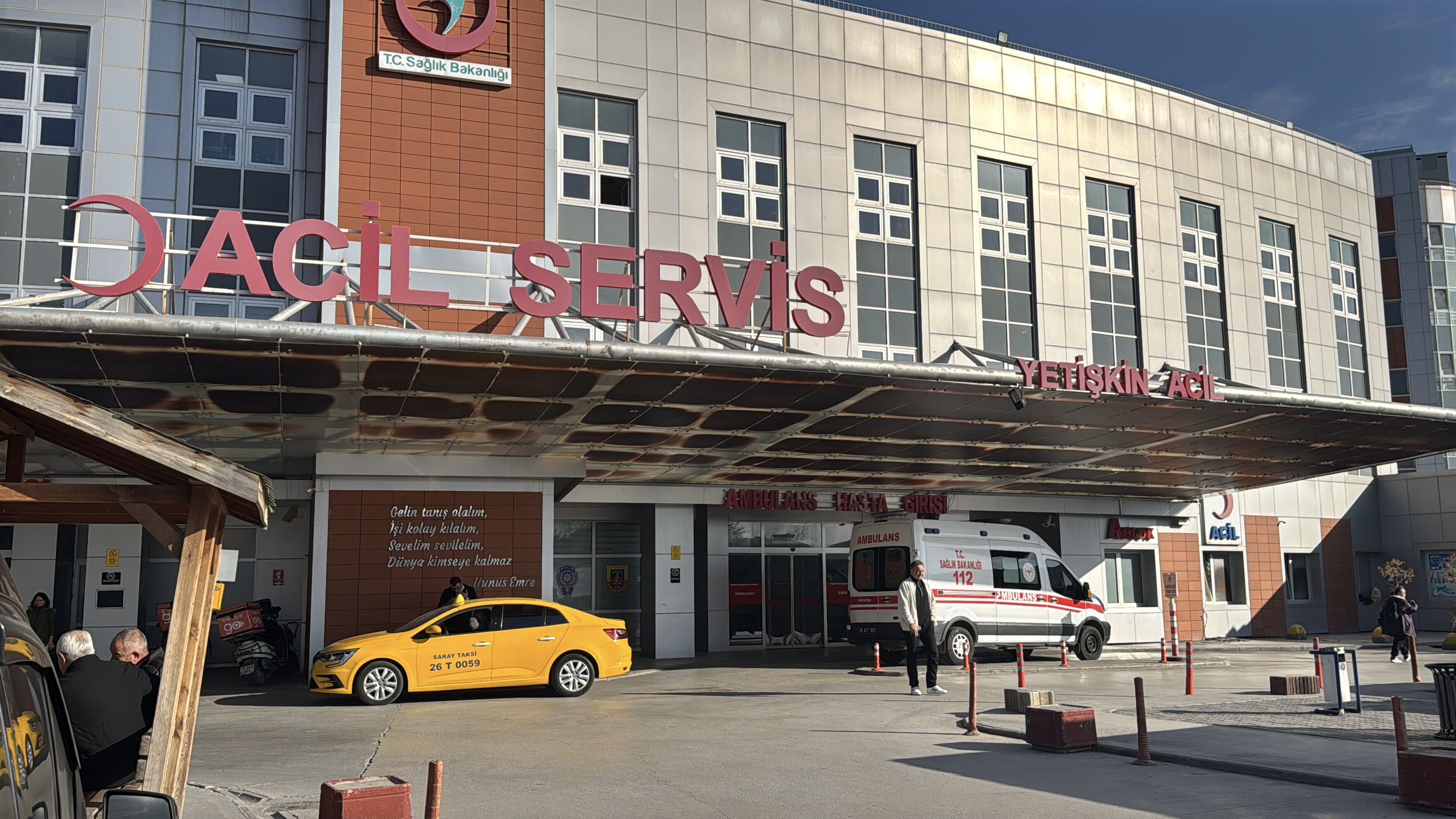 Eskişehir'de gıda zehirlenmesi şüphesiyle bir öğrenci tedavi altına alındı