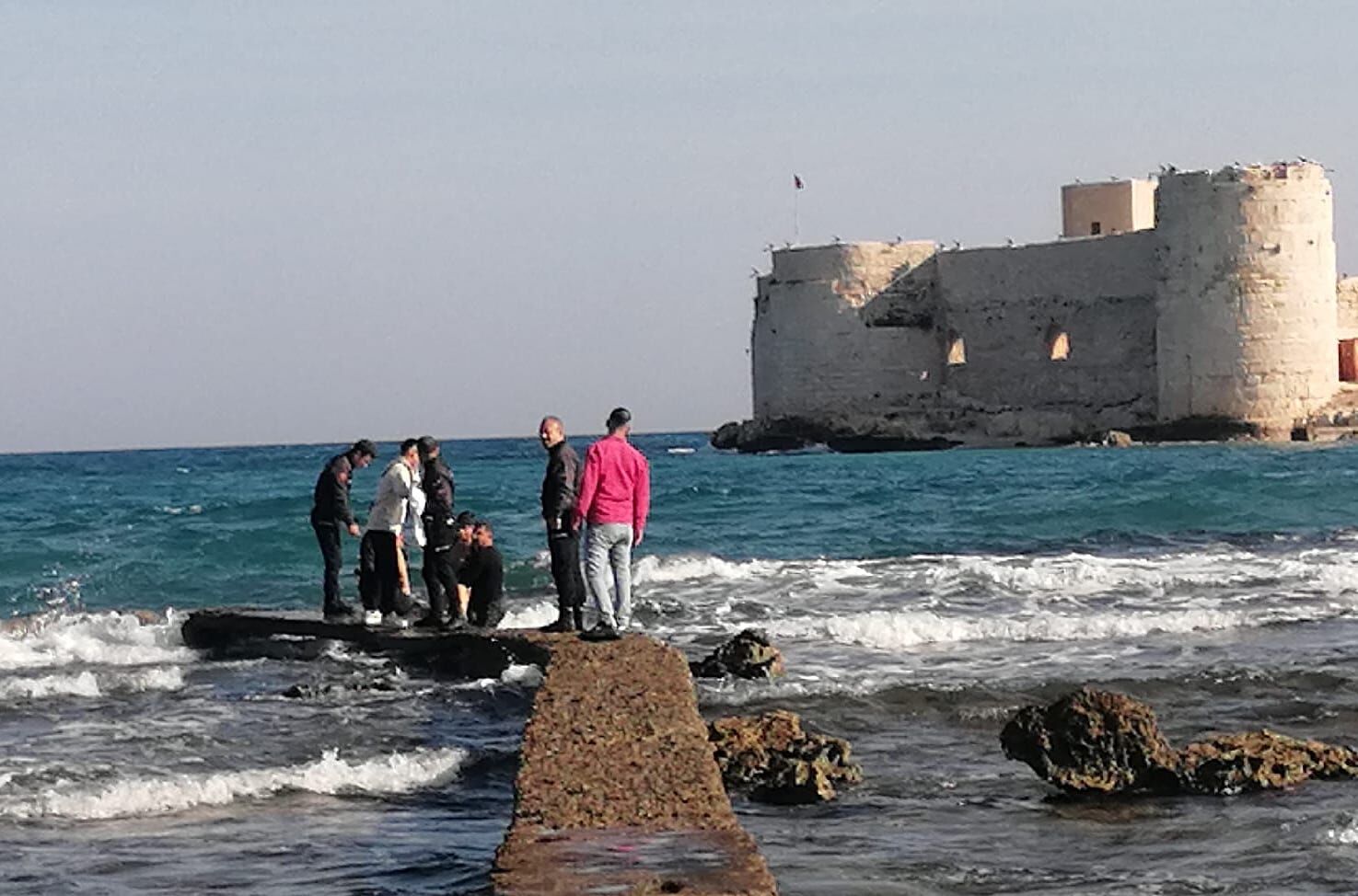Mersin'de denize giren genç boğuldu