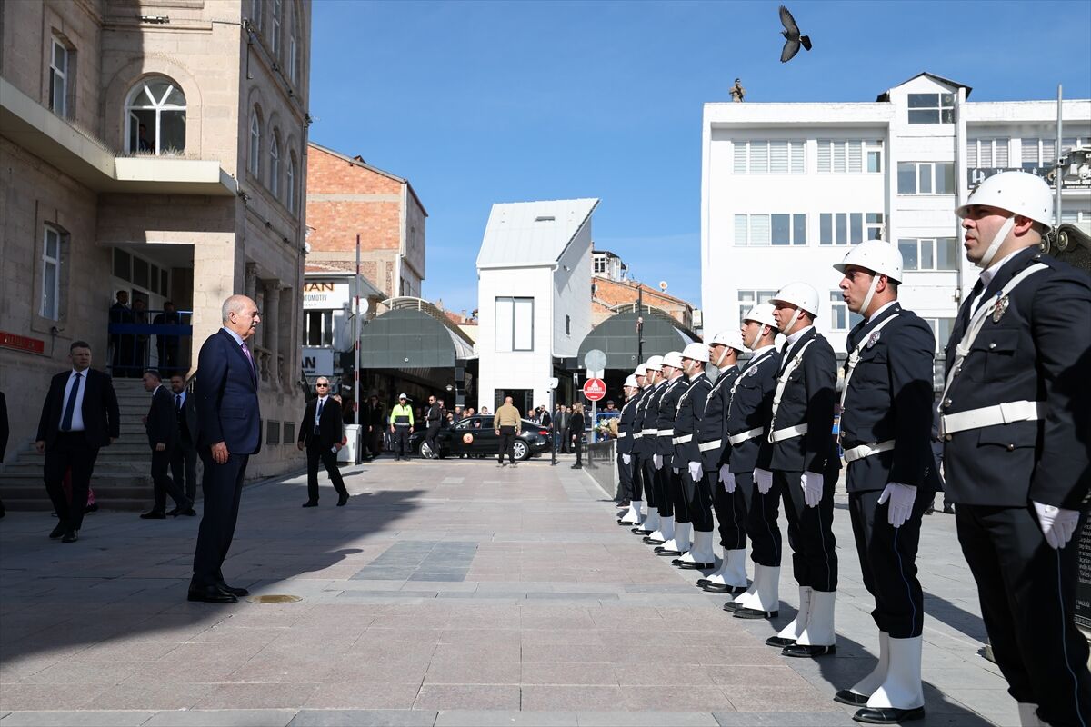 TBMM Başkanı Kurtulmuş, Aksaray Valiliğini ziyaret etti