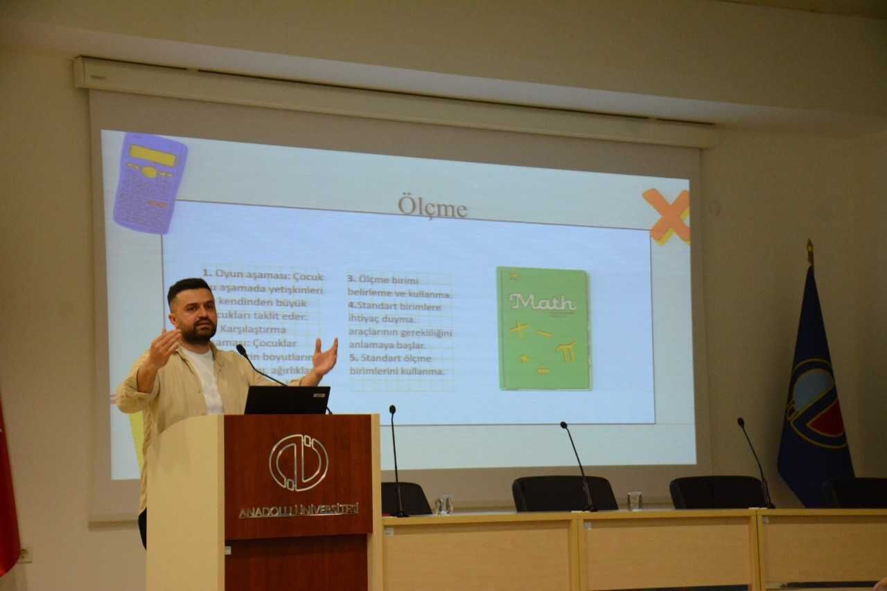 Anadolu Üniversitesi'nde 'İşitme Kayıplı Çocuklar İçin Erken Matematik Toplantısı' düzenlendi