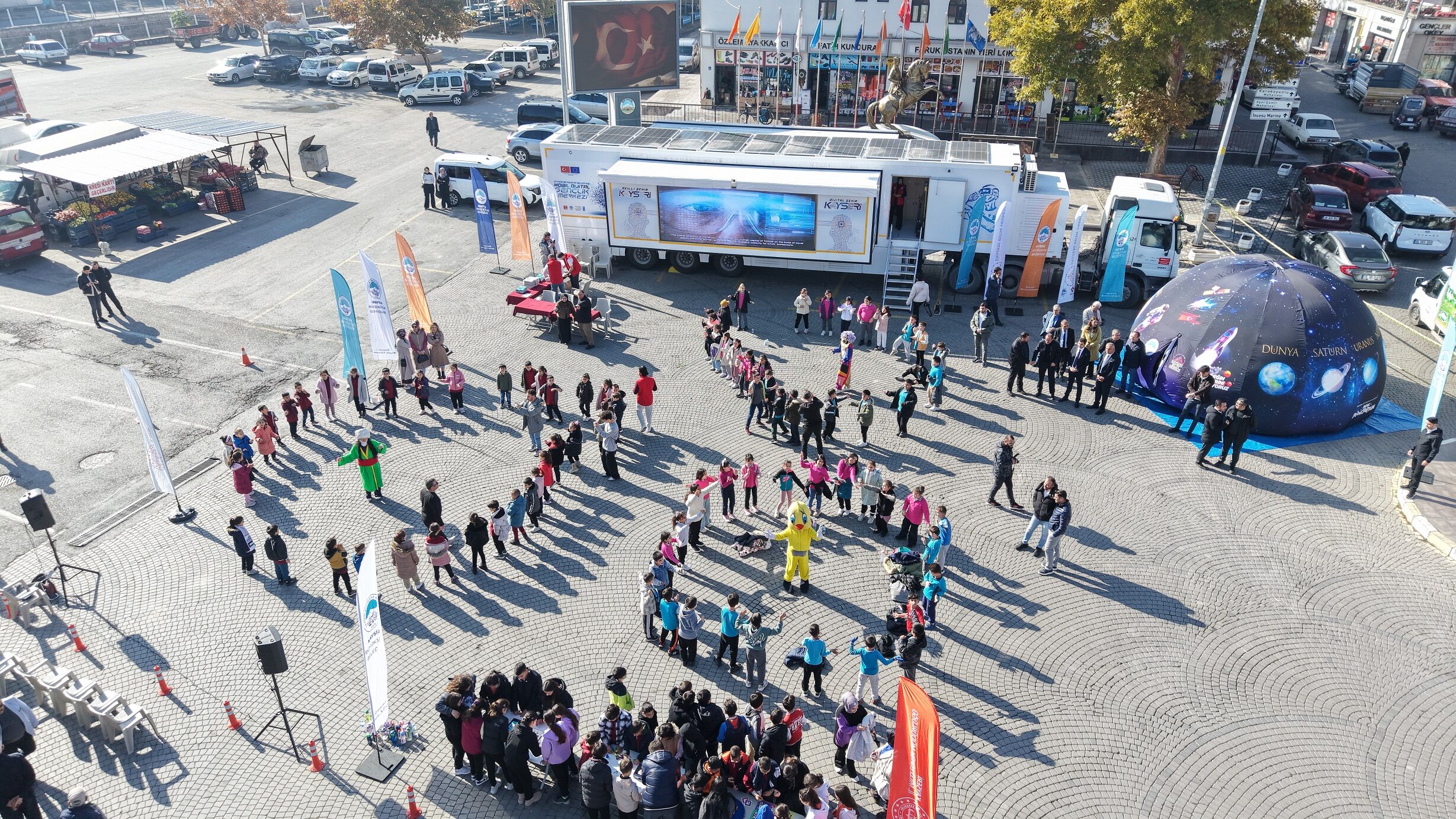 Mobil Dijital Gençlik Merkezinin ilk durağı İncesu ilçesi oldu