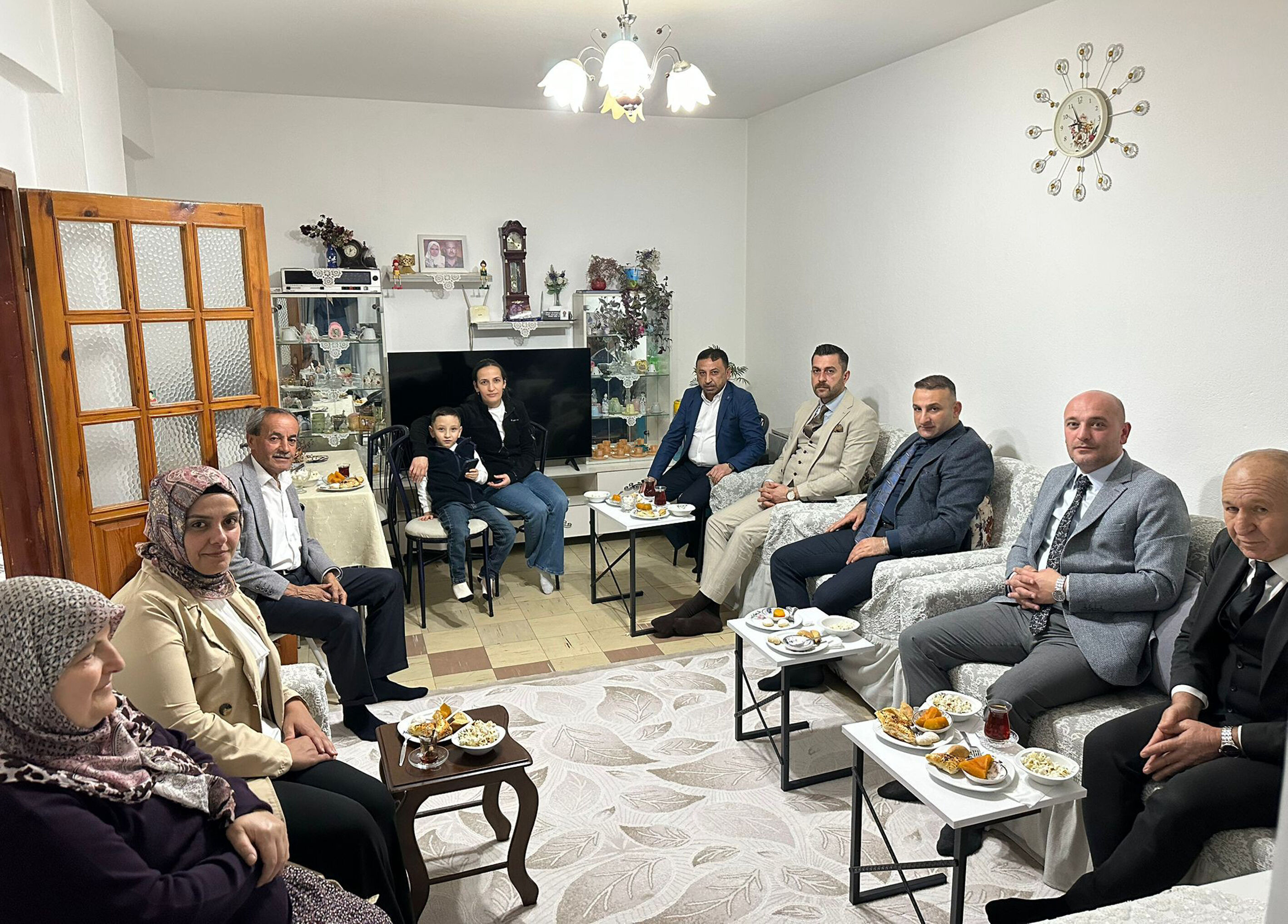 MHP Beypazarı İlçe Başkanlığından vatandaşlara ziyaret