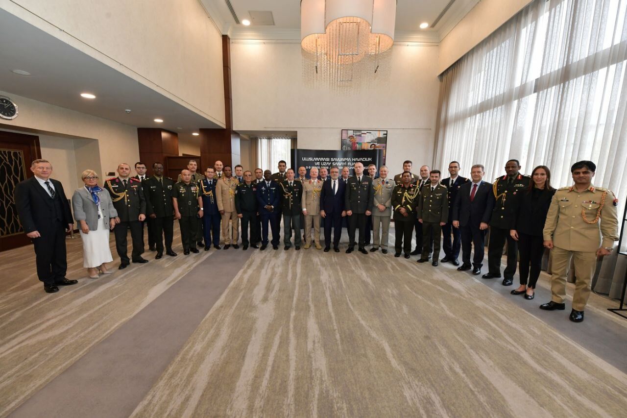 SAHA İstanbul, Ankara'daki yabancı askeri ataşelerle bir araya geldi