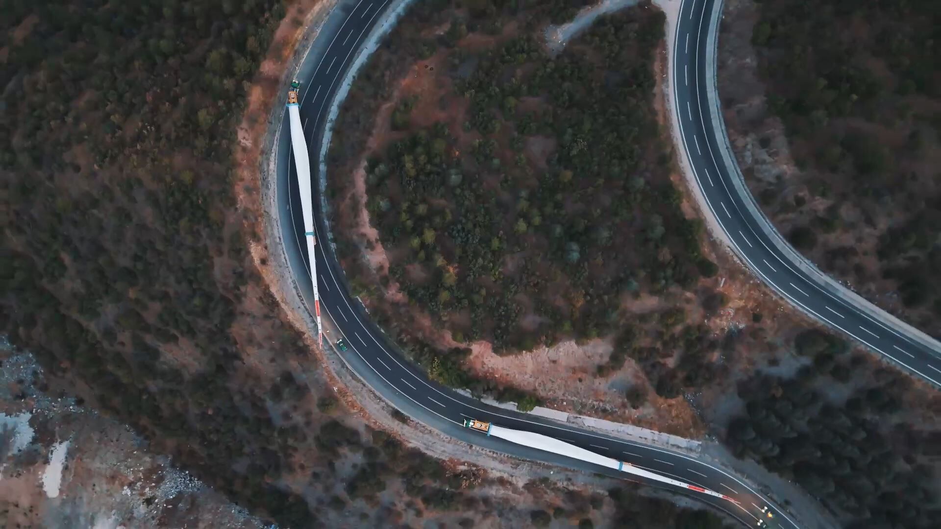 Türkiye'nin en büyük rüzgar türbini Çerkeş'te devreye alındı