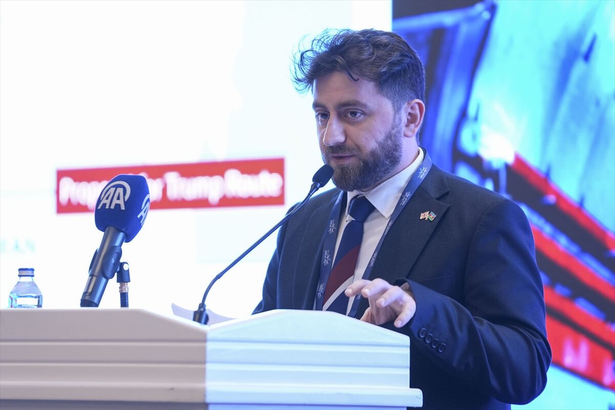 'Türkiye-Birleşik Krallık Demir Yolu Forumu' Ankara'da gerçekleştirildi
