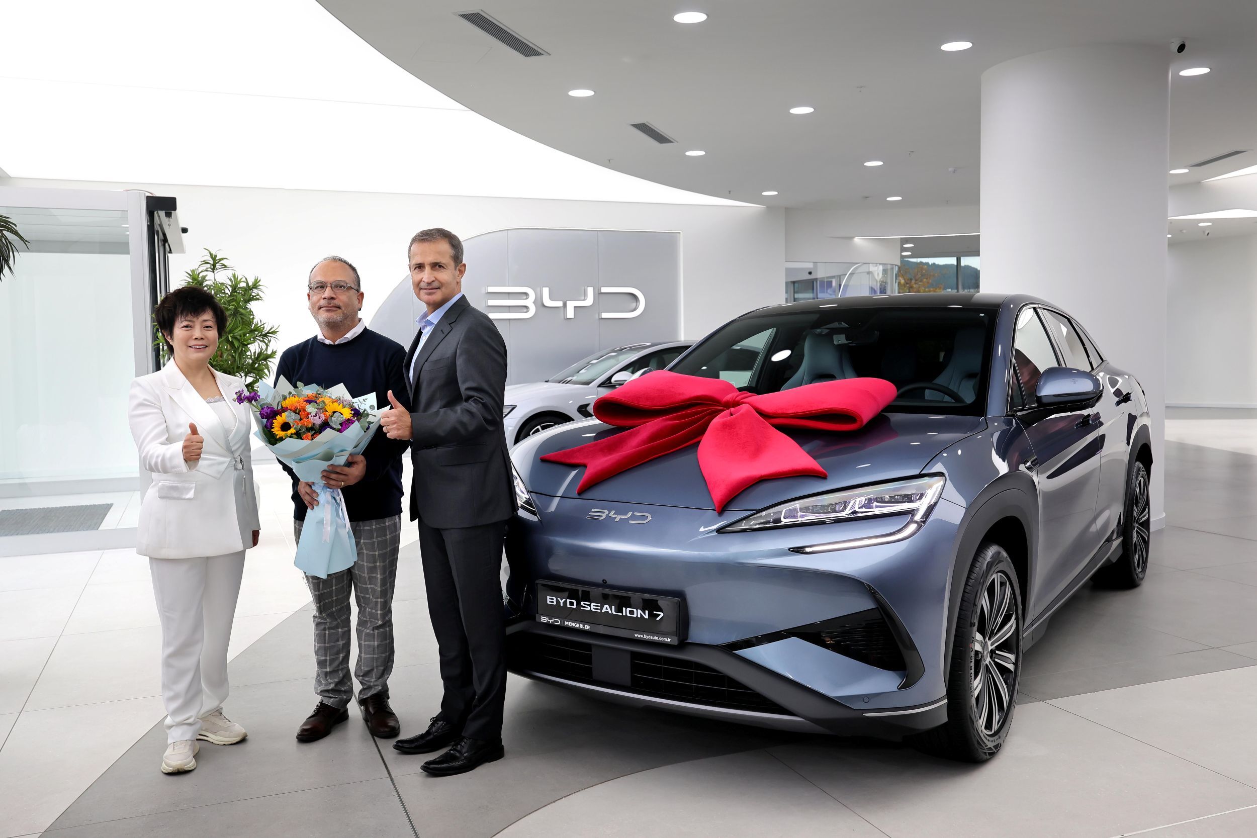 BYD, Türkiye'deki ilk SEALION 7 modelini sahibiyle buluşturdu