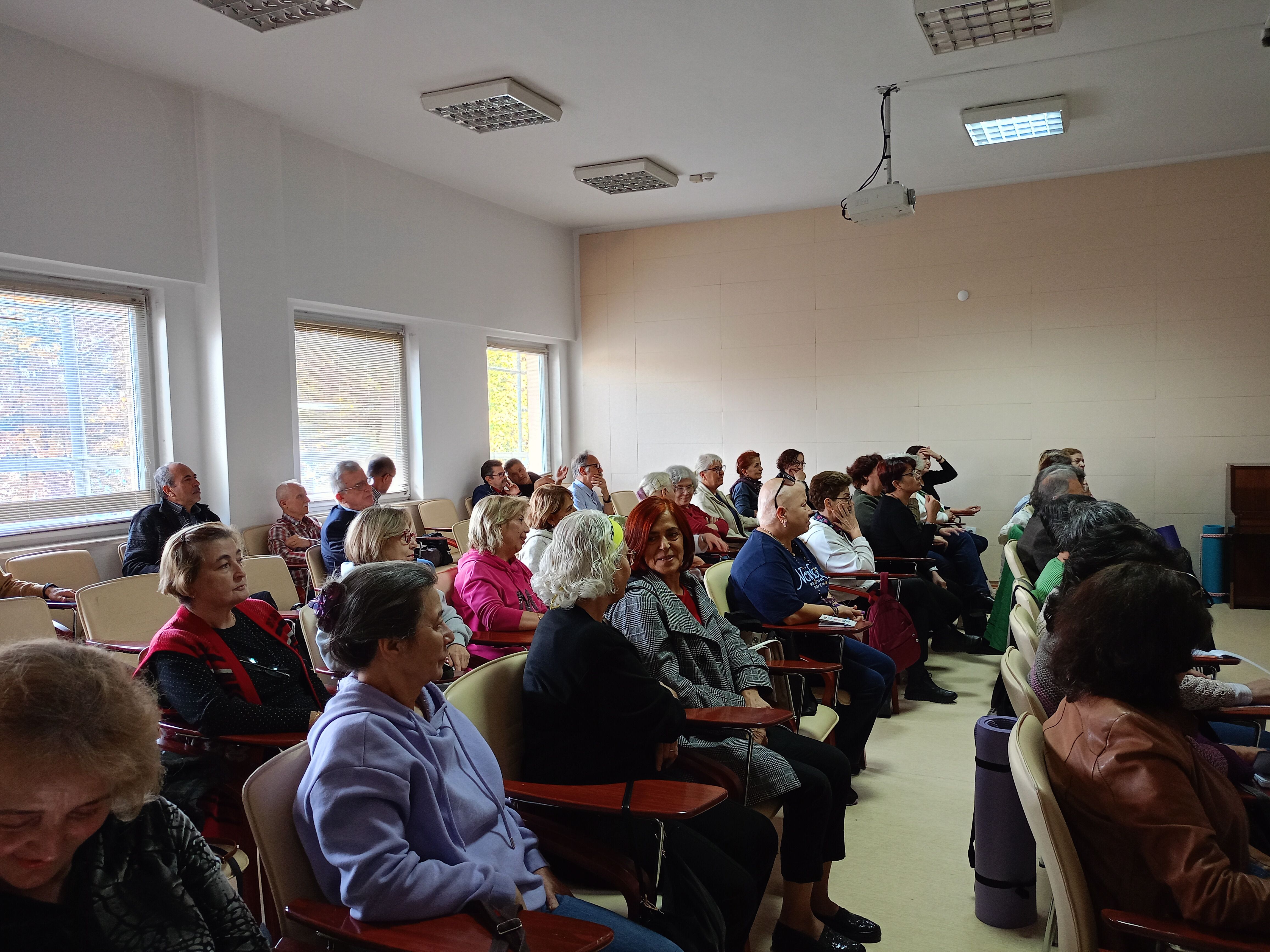 Tazelenme Üniversitesi 6 yılda 60 yaş üzeri 125 mezun verdi