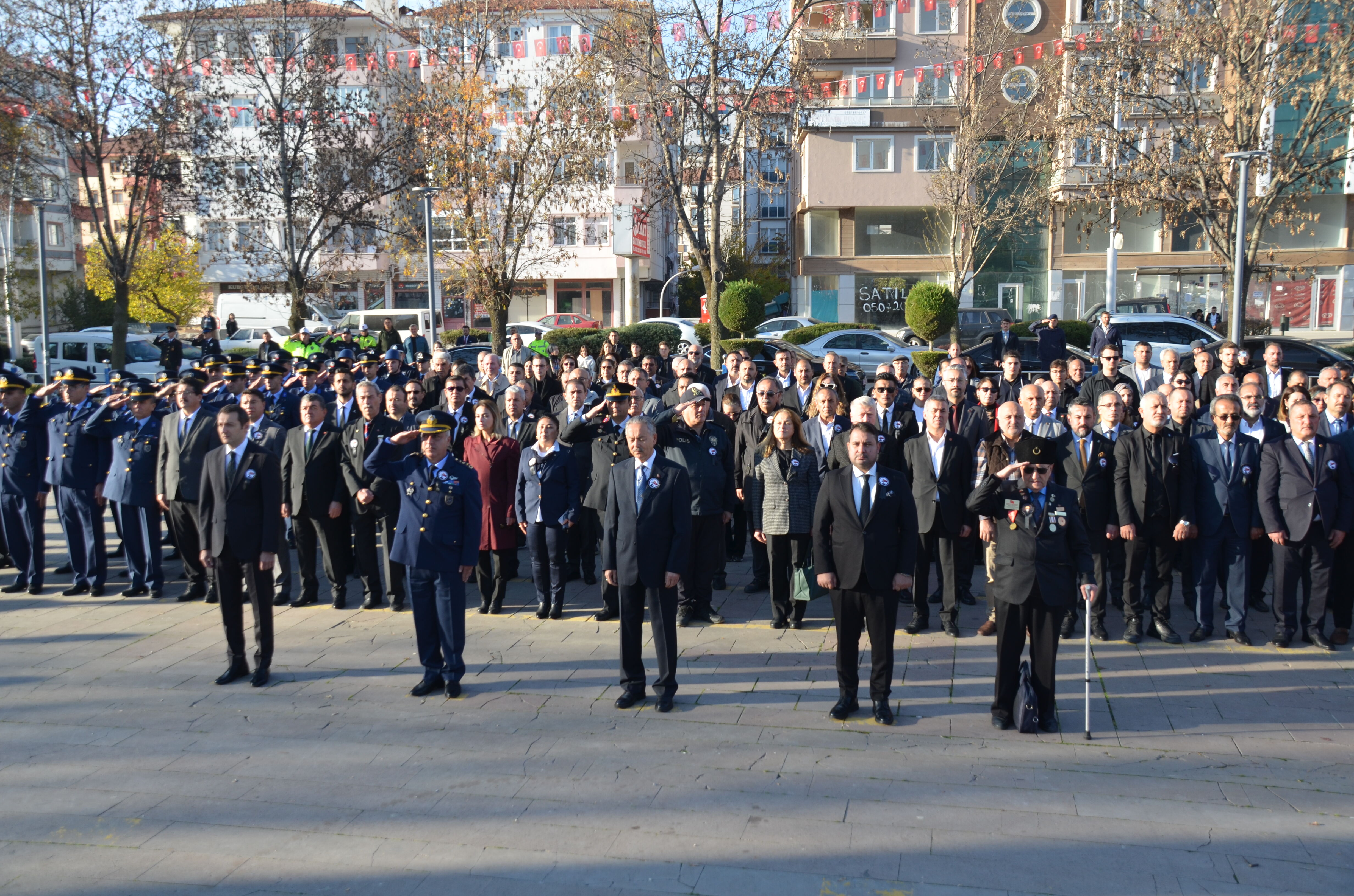 Büyük Önder Atatürk ebediyete intikalinin 87. yılında Kahramankazan'da anıldı