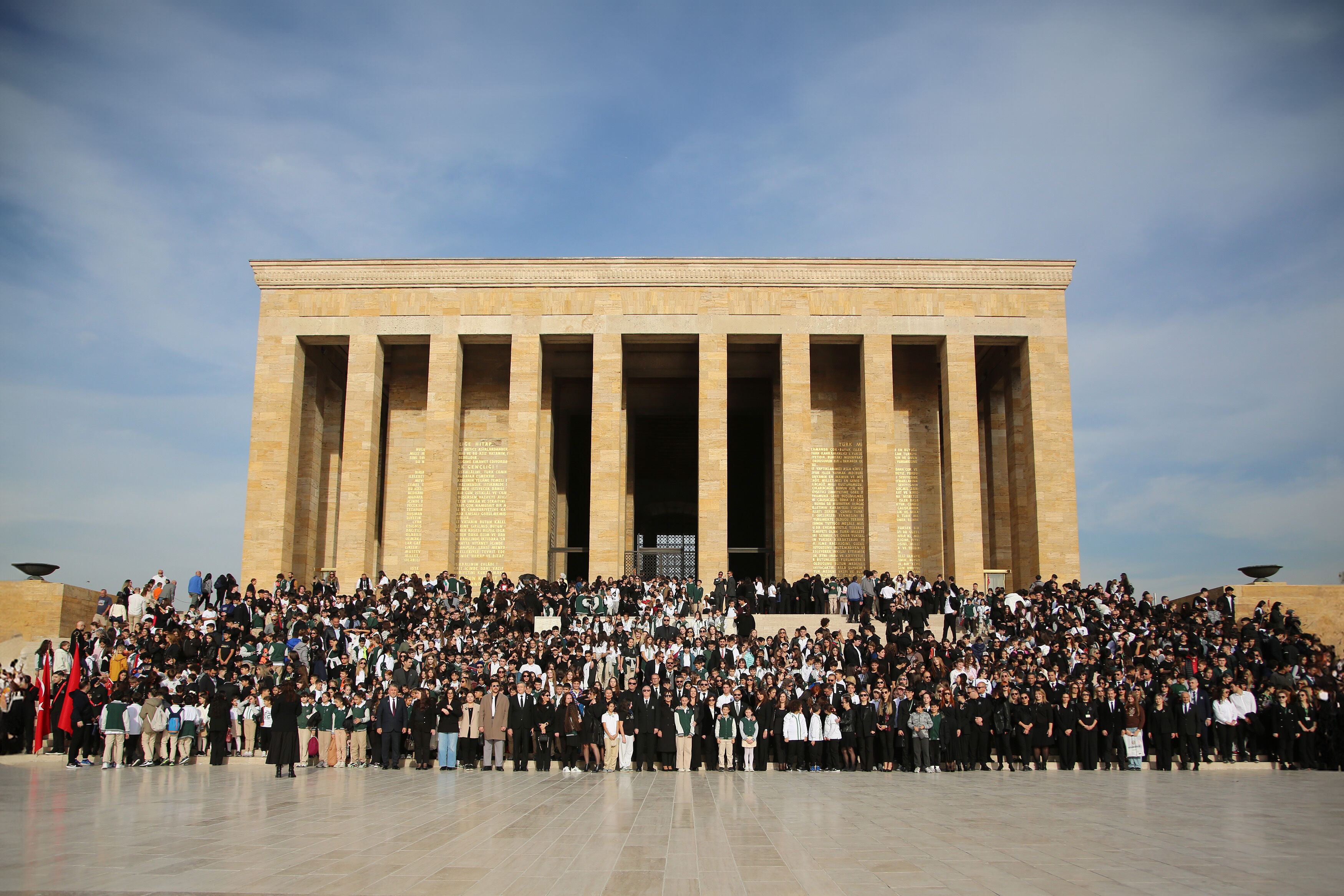 Doğa Koleji öğrencileri Anıtkabir'i ziyaret etti