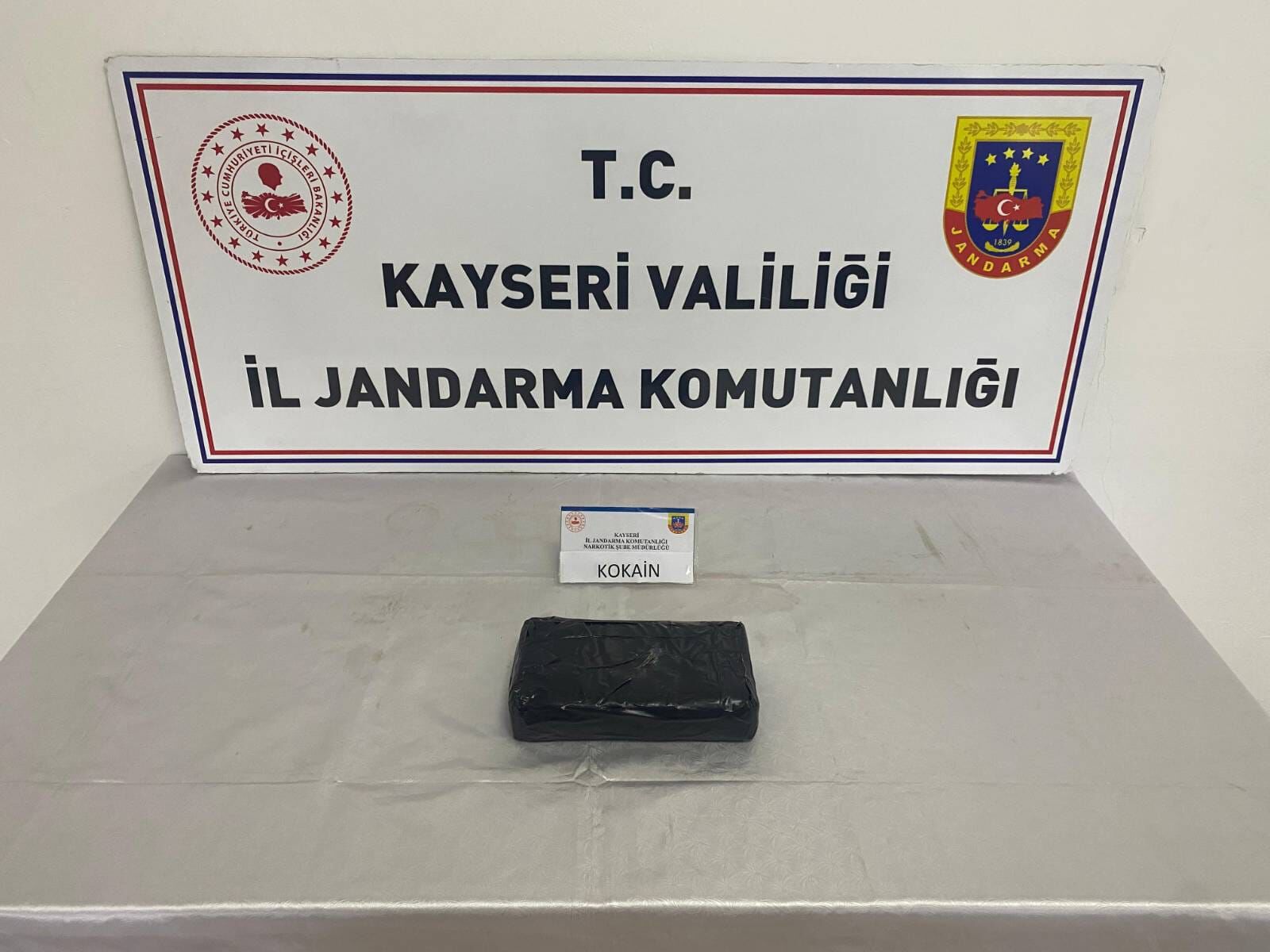 Kayseri'de uyuşturucu operasyonunda 3 zanlı yakalandı