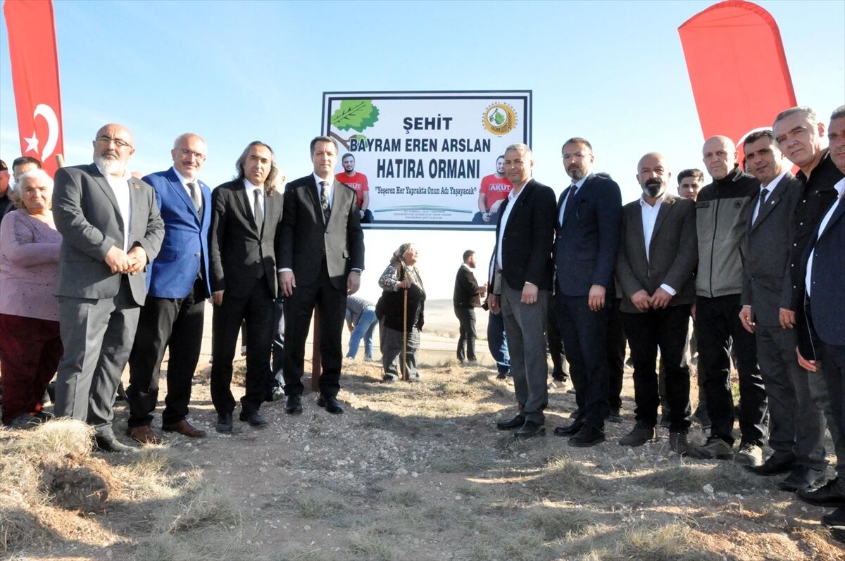 Orman gönüllüsü Bayram Eren Arslan adına hatıra ormanı oluşturuldu