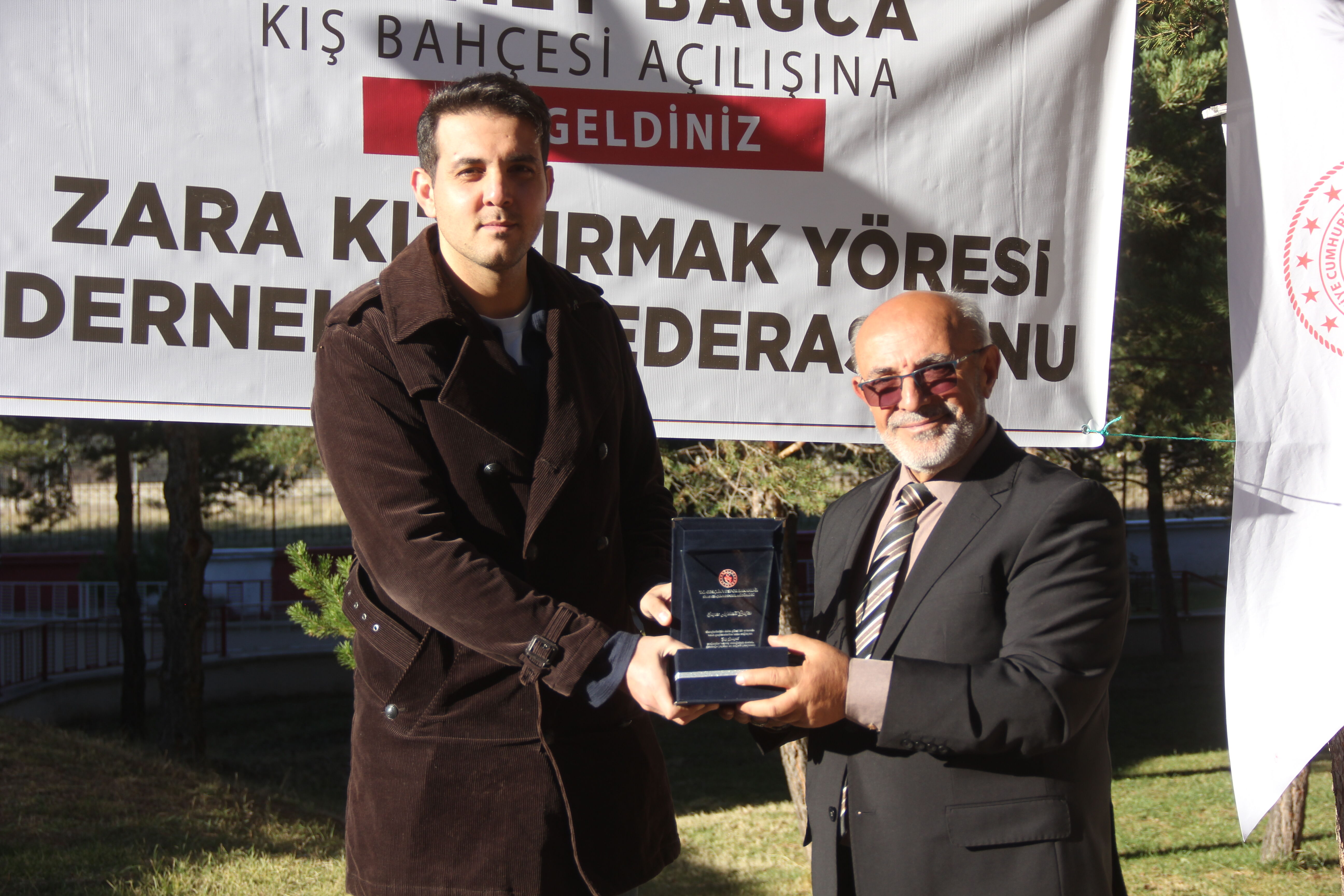 Zara'da üniversite öğrencileri için kış bahçesi açıldı