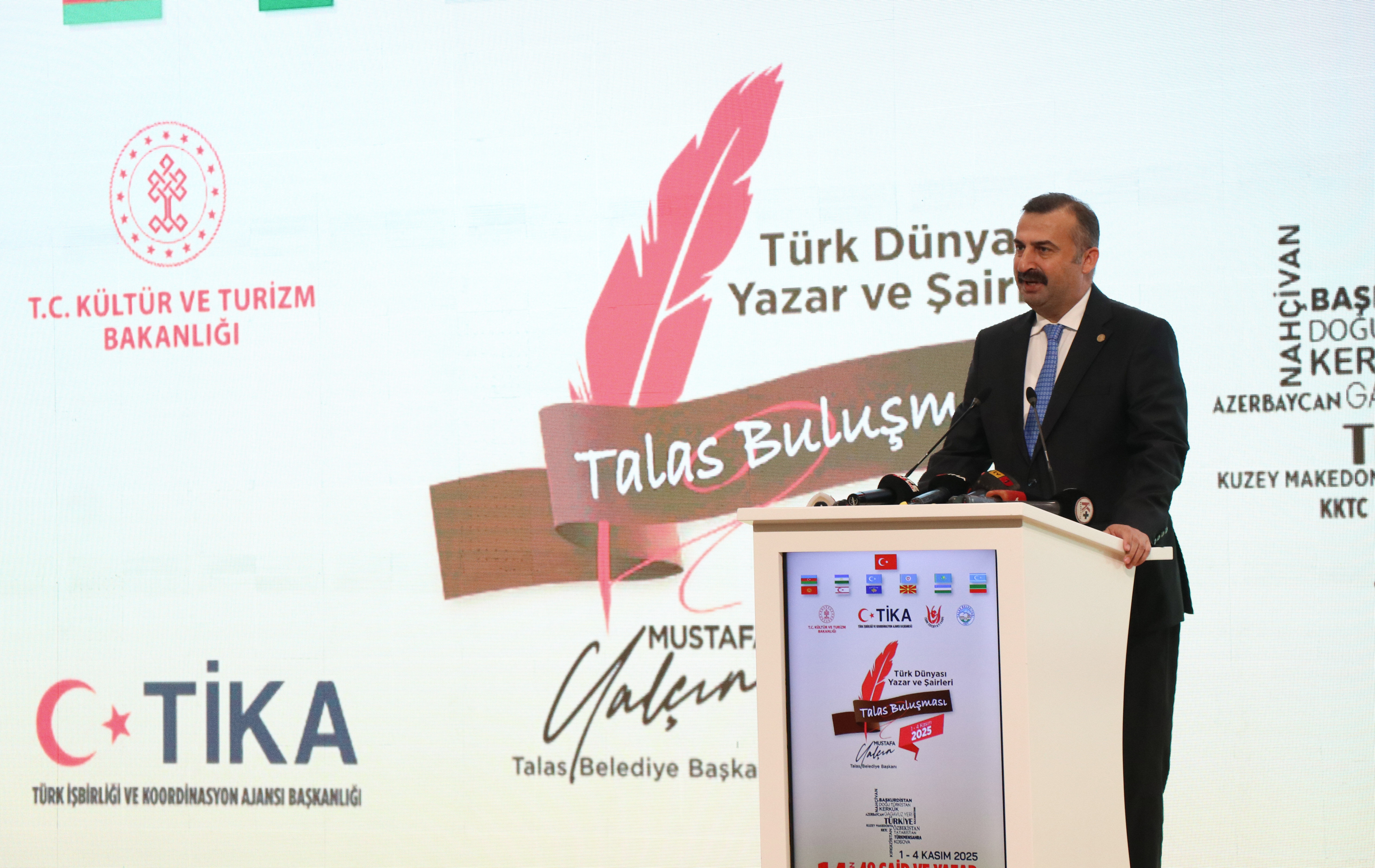 Türk dünyasından 48 şair ve yazar Kayseri'de buluştu