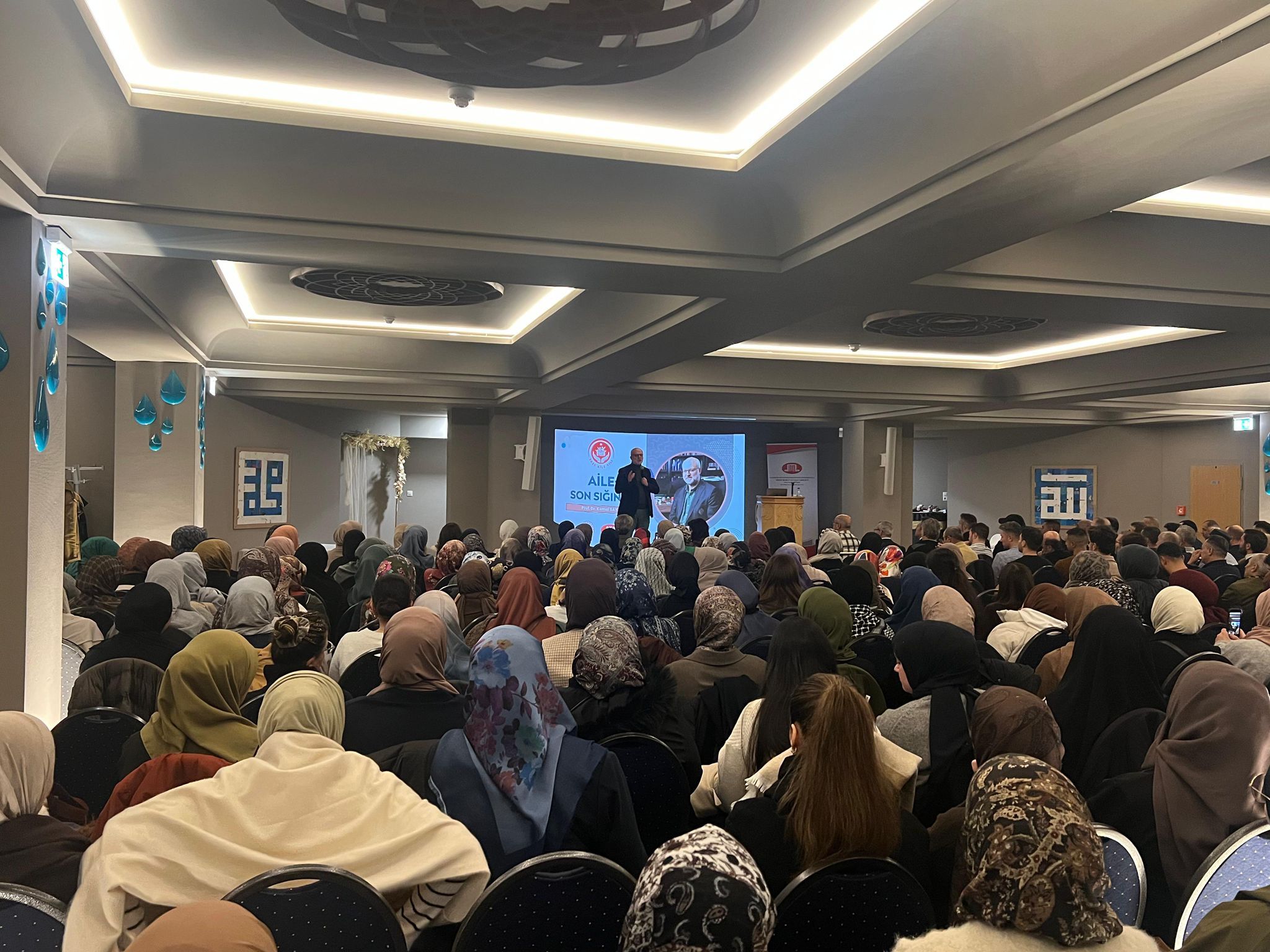 Berlin'de 'Aile: Son Sığınak' konferansı düzenlendi