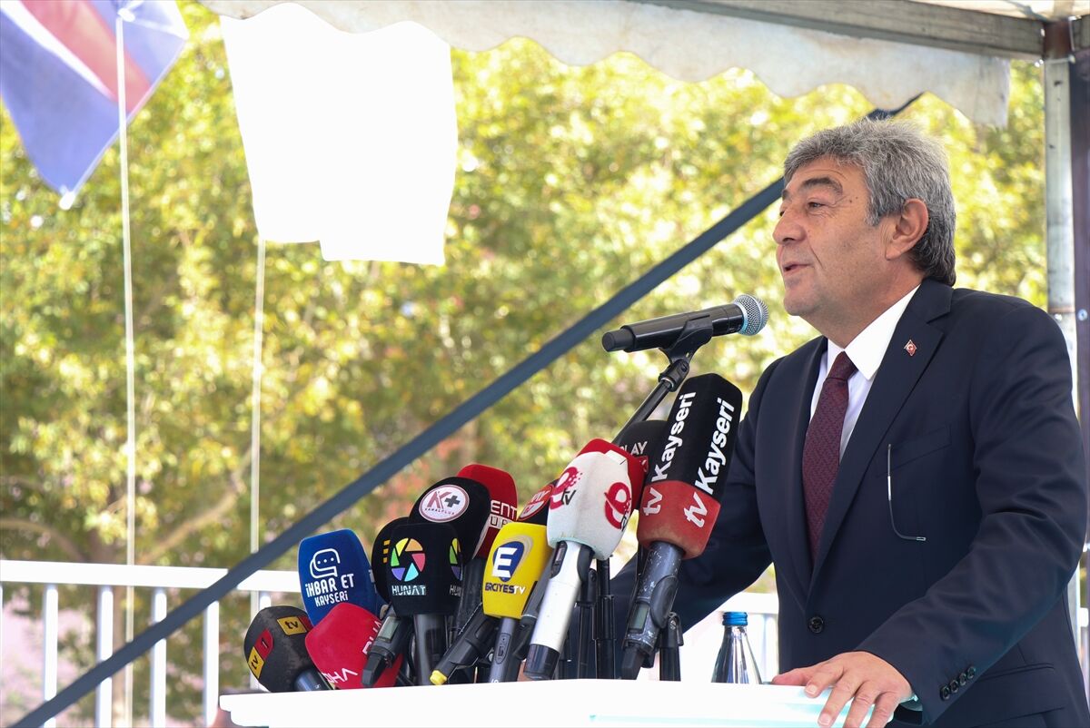 Kayseri'de 29 Ekim Katlı Kavşağı hizmete açıldı