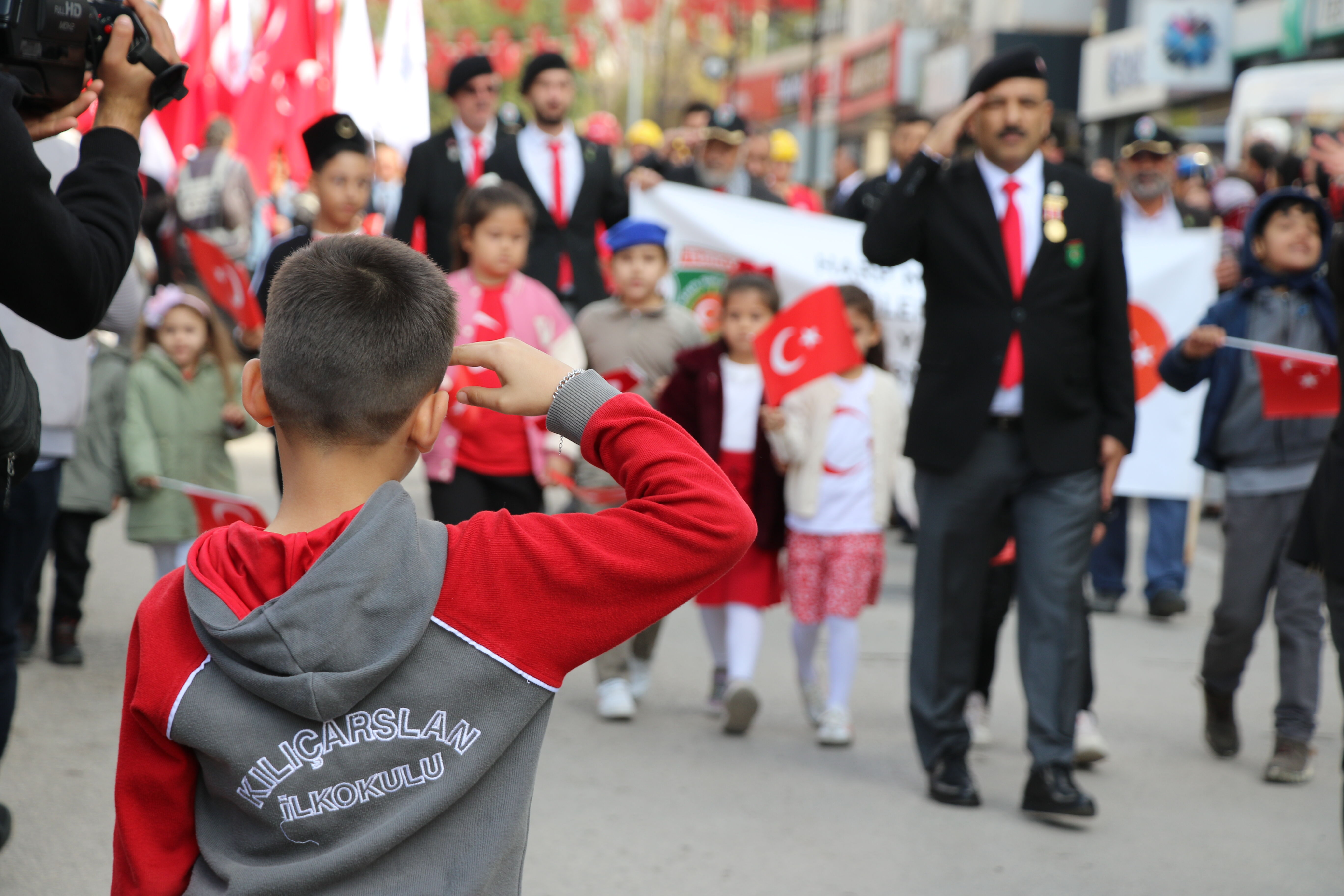 Konya ve çevre illerde Cumhuriyet'in 102. yıl dönümü kutlanıyor