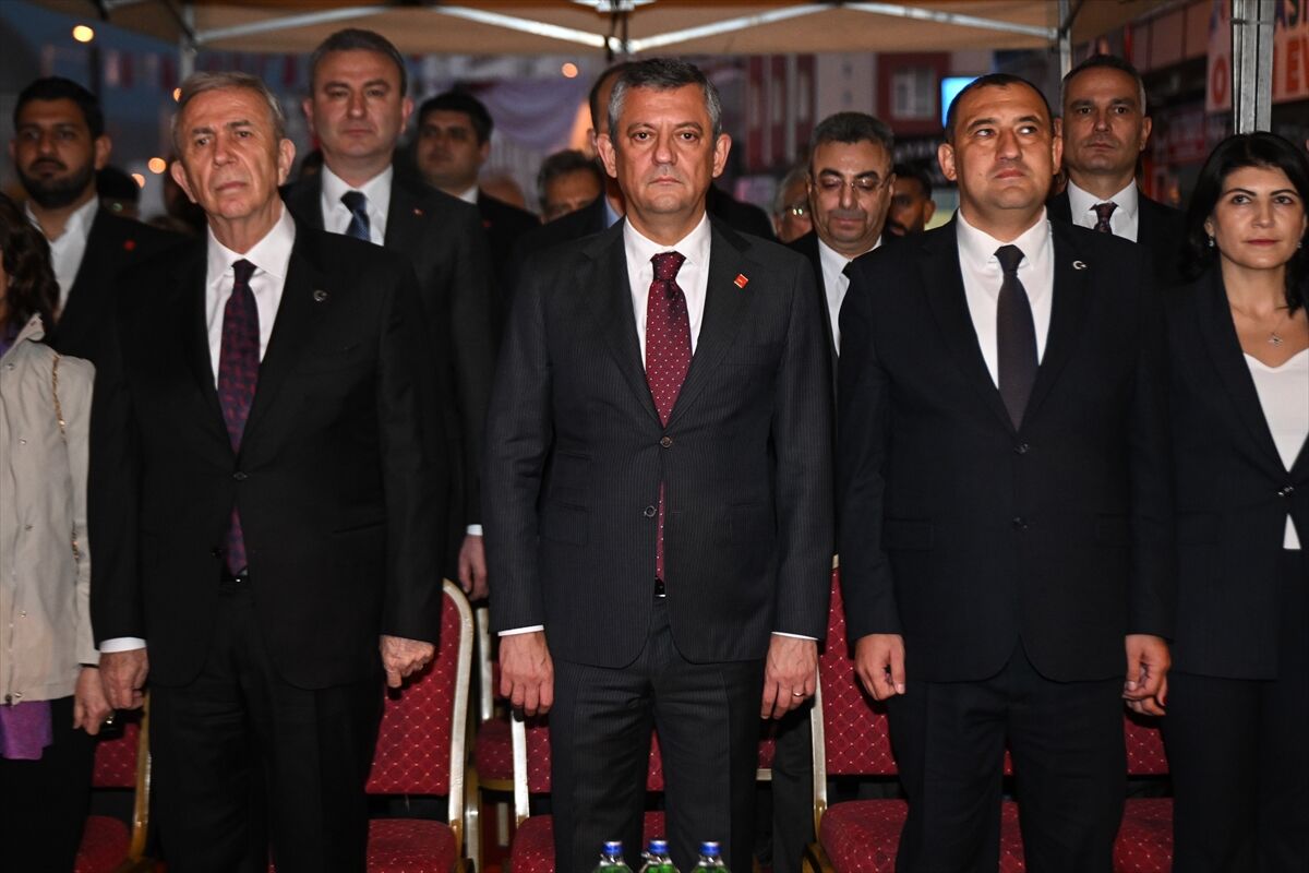 CHP Genel Başkanı Özel, Elmadağ'da açılış ve temel atma töreninde konuştu: