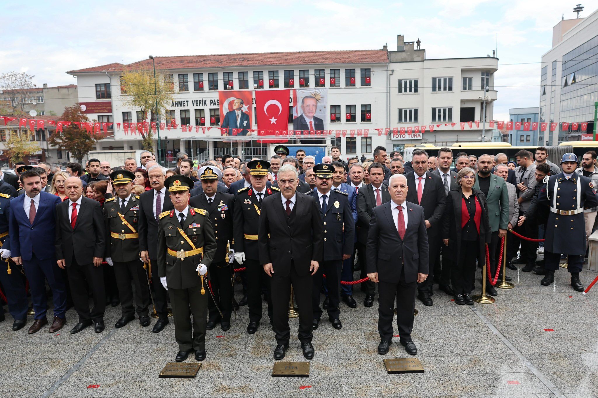 Bursa ve çevre illerde Cumhuriyet'in 102. yılı kutlanıyor