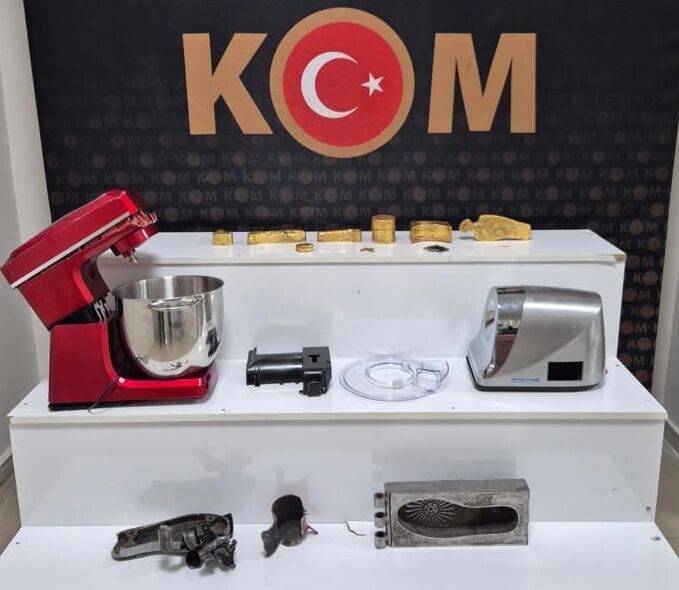 Kırşehir'de takside 21 kilo 506 gram kaçak altın ele geçirildi