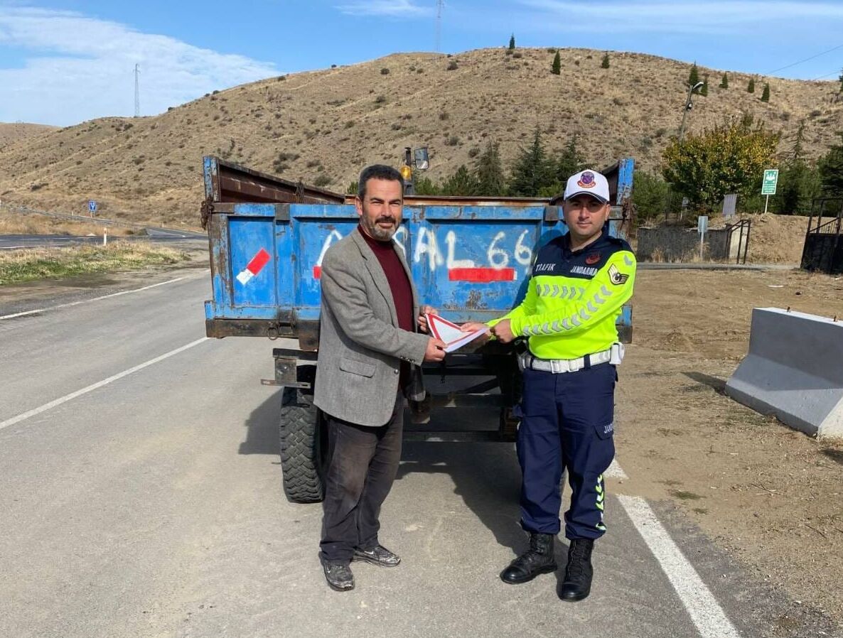 Yozgat'ta jandarma ekiplerinden tarım araçlarına yönelik trafik denetimi