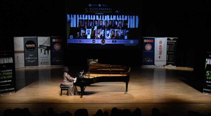 Anadolu Üniversitesi Uluslararası Piyano Günleri'nde Tutu Aydınoğlu sahne aldı