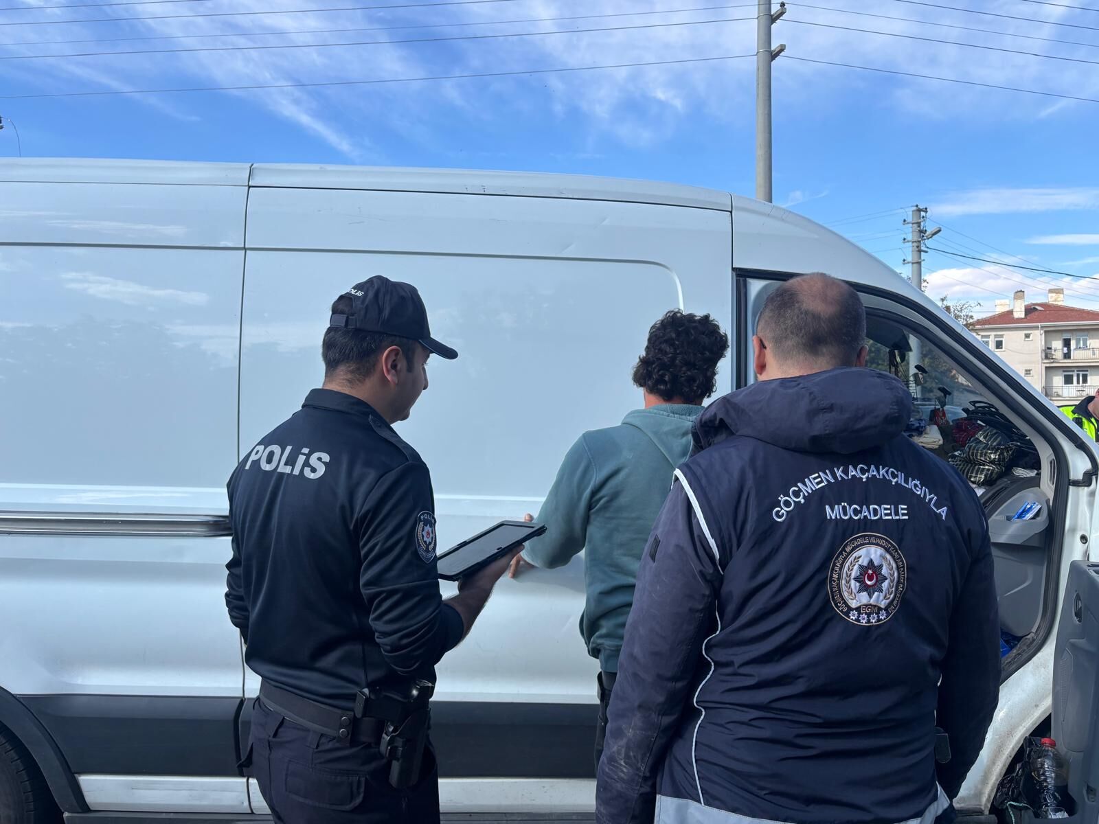 Kırşehir'de yol uygulamasında 8 düzensiz göçmen yakalandı