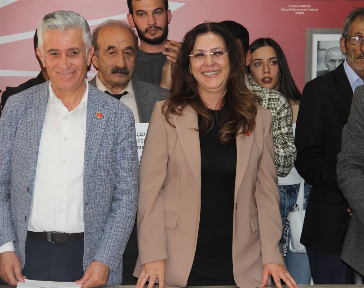 CHP Kayseri İl Başkanı Ümit Özer, görevine başladı