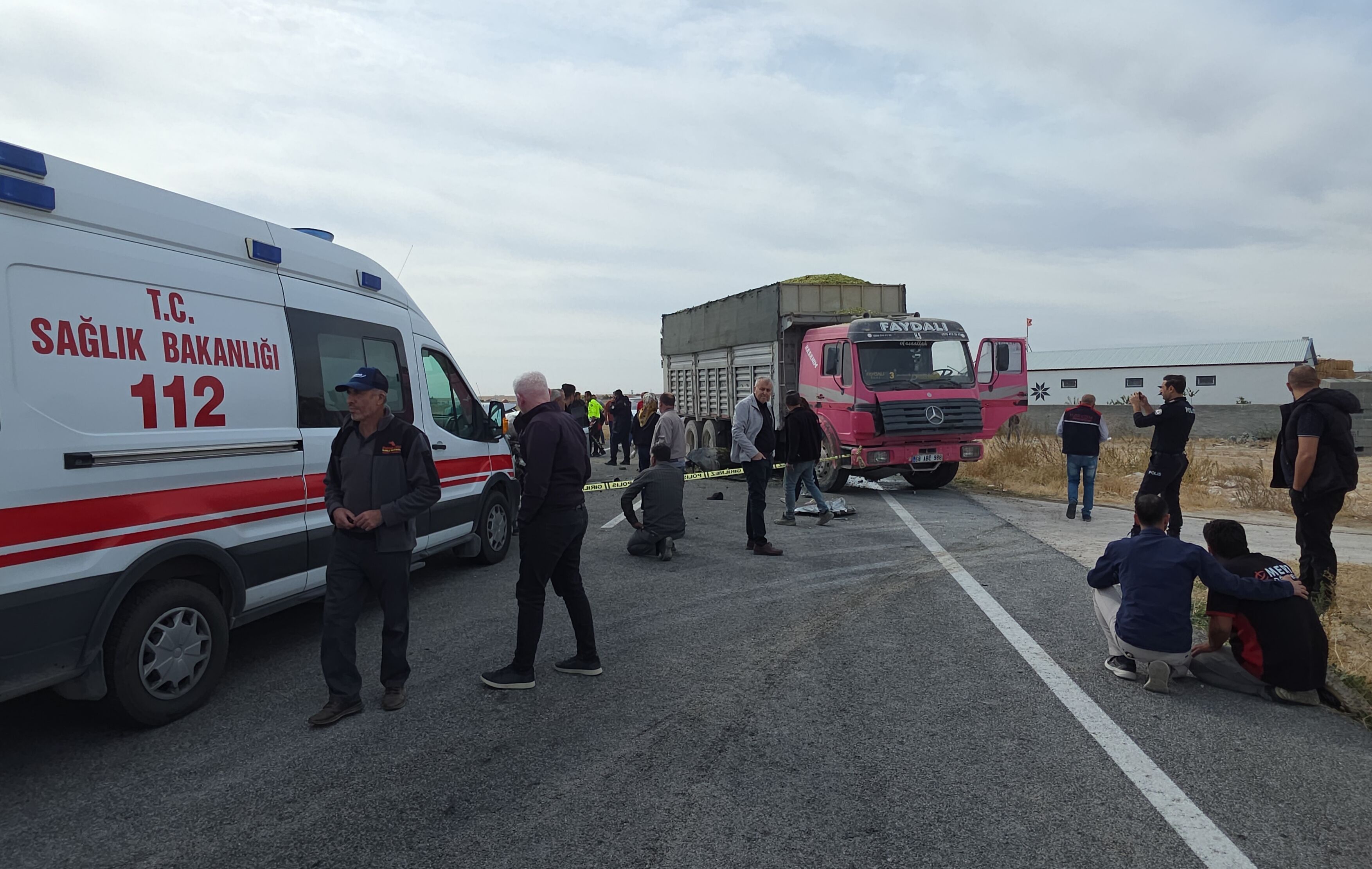 Aksaray'da kamyonla çarpışan otomobildeki 3 kardeş öldü