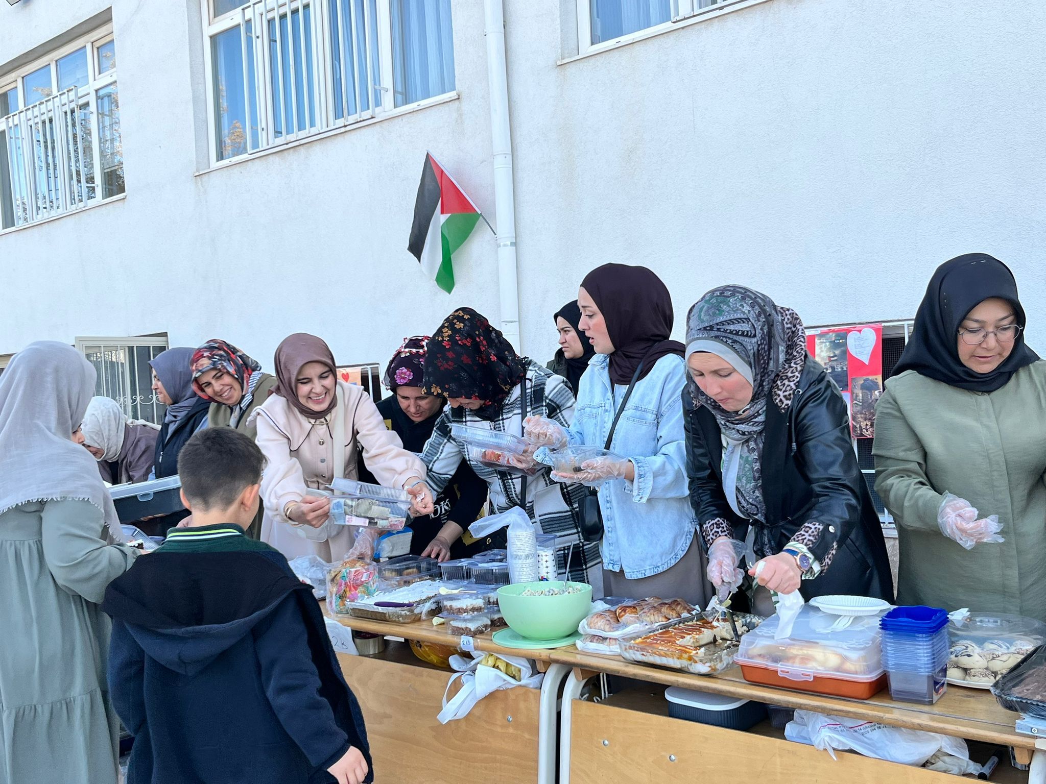 Aksaray'da Gazze için kermes düzenlendi