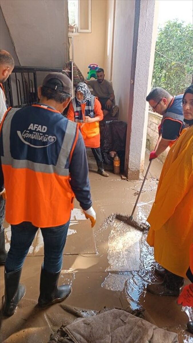 AFAD'dan Hatay'daki sağanak sonrası yapılan çalışmalara ilişkin açıklama: