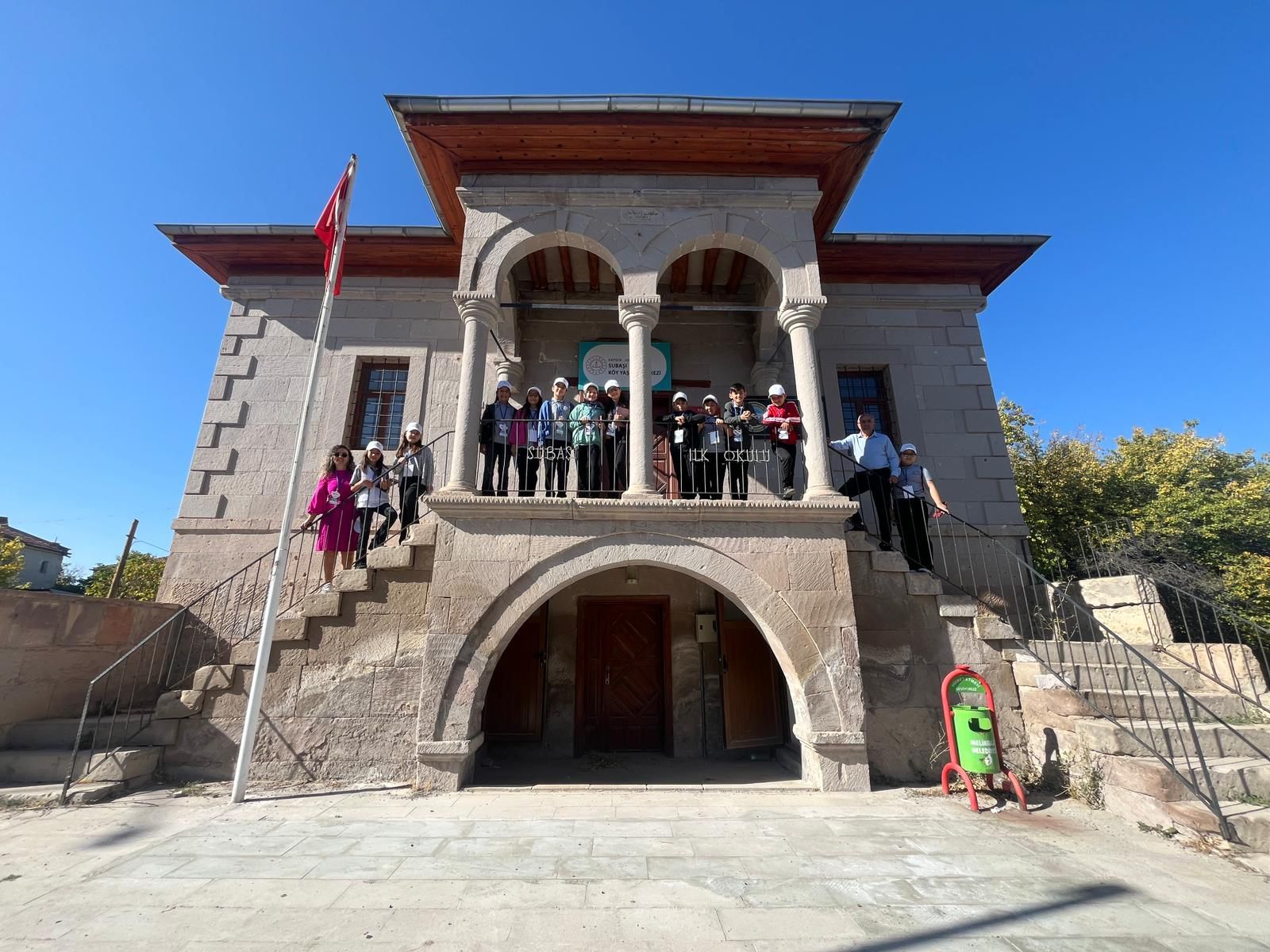 Ağırnas Kaşifleri projesindeki çocuklar sertifikalarını aldı