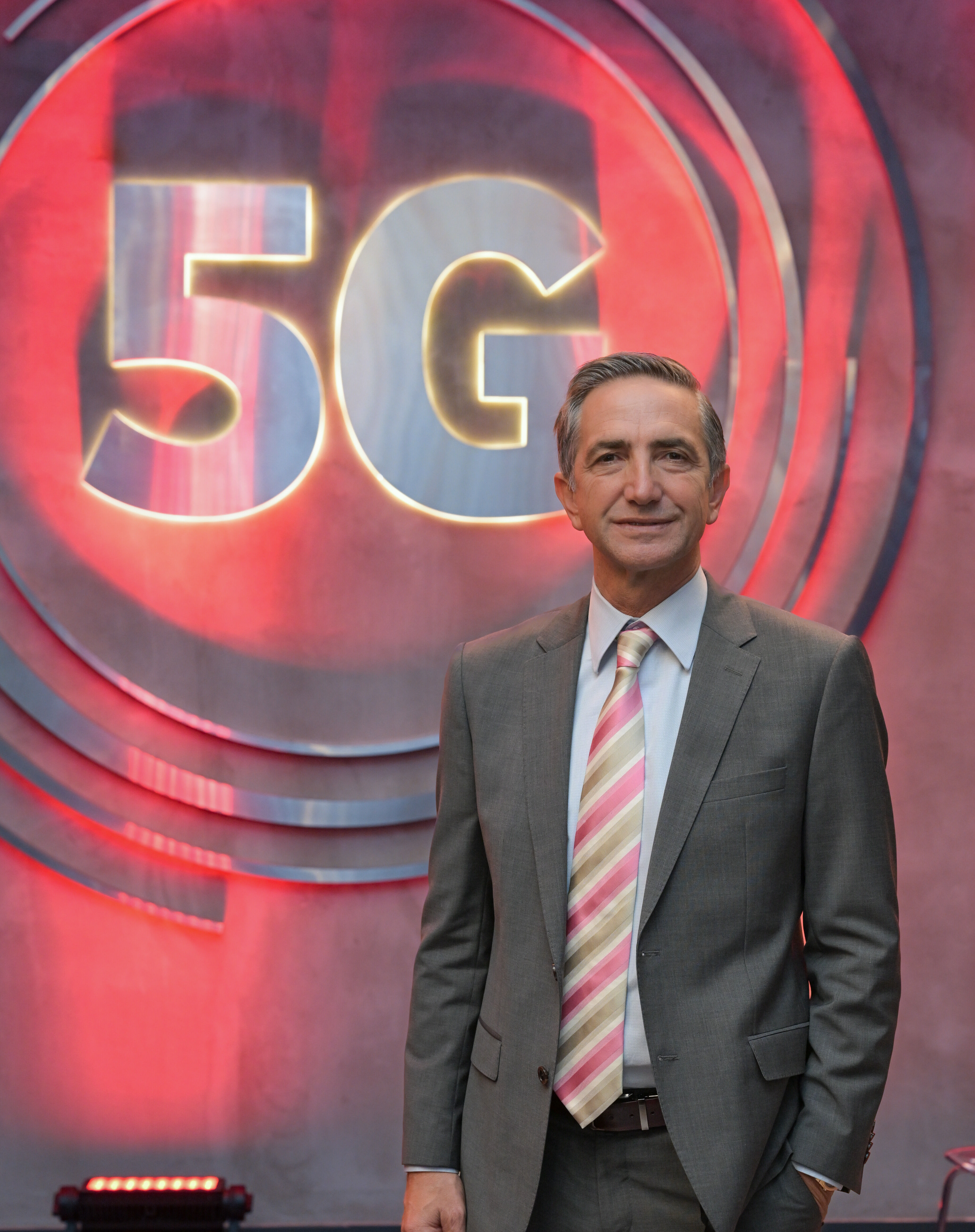 Vodafone 5 kıtadaki deneyimiyle 5G'yi Türkiye ile buluşturacak