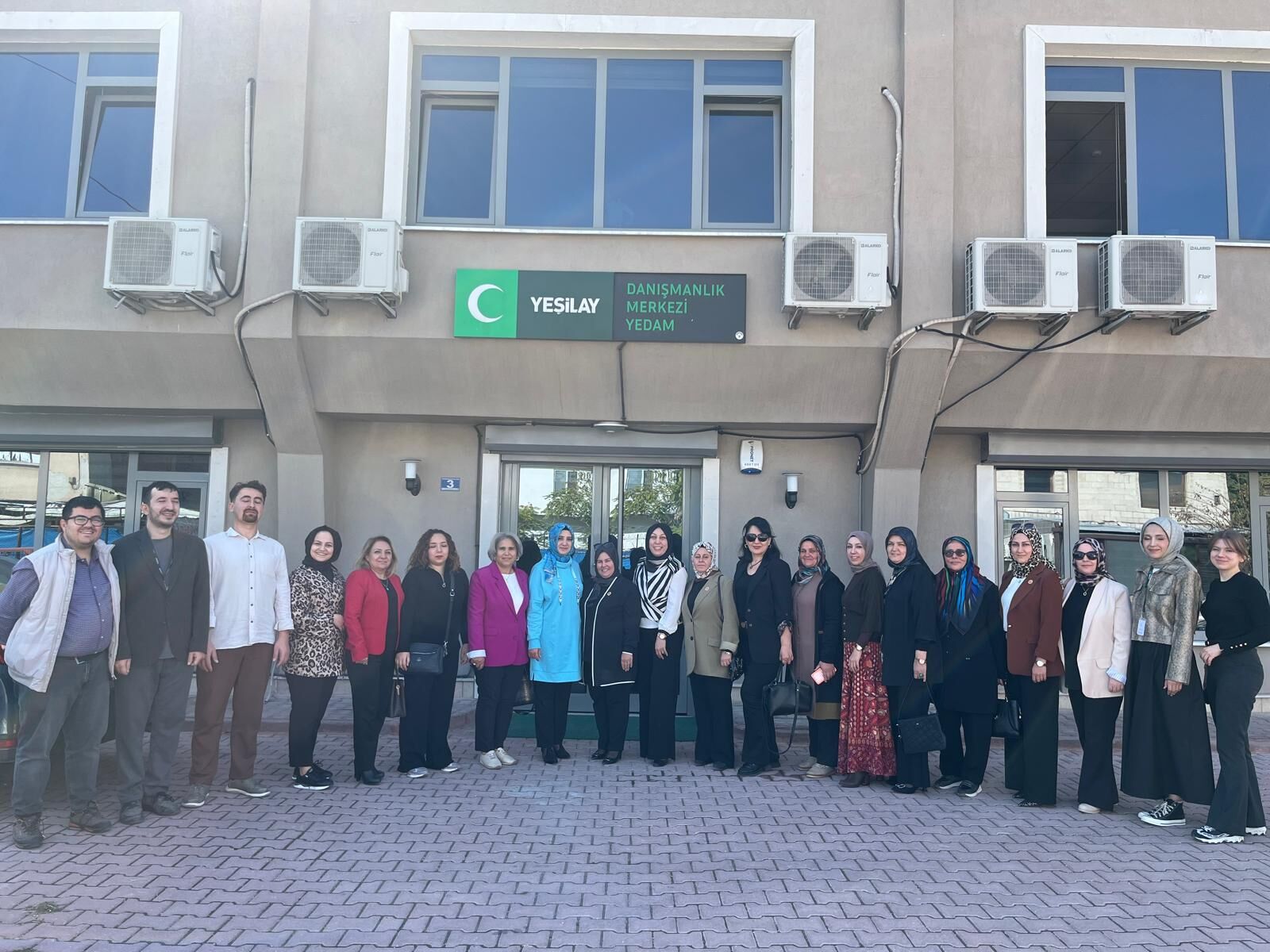 Yeşilay Konya, kadın mahalle muhtarlarını ağırladı