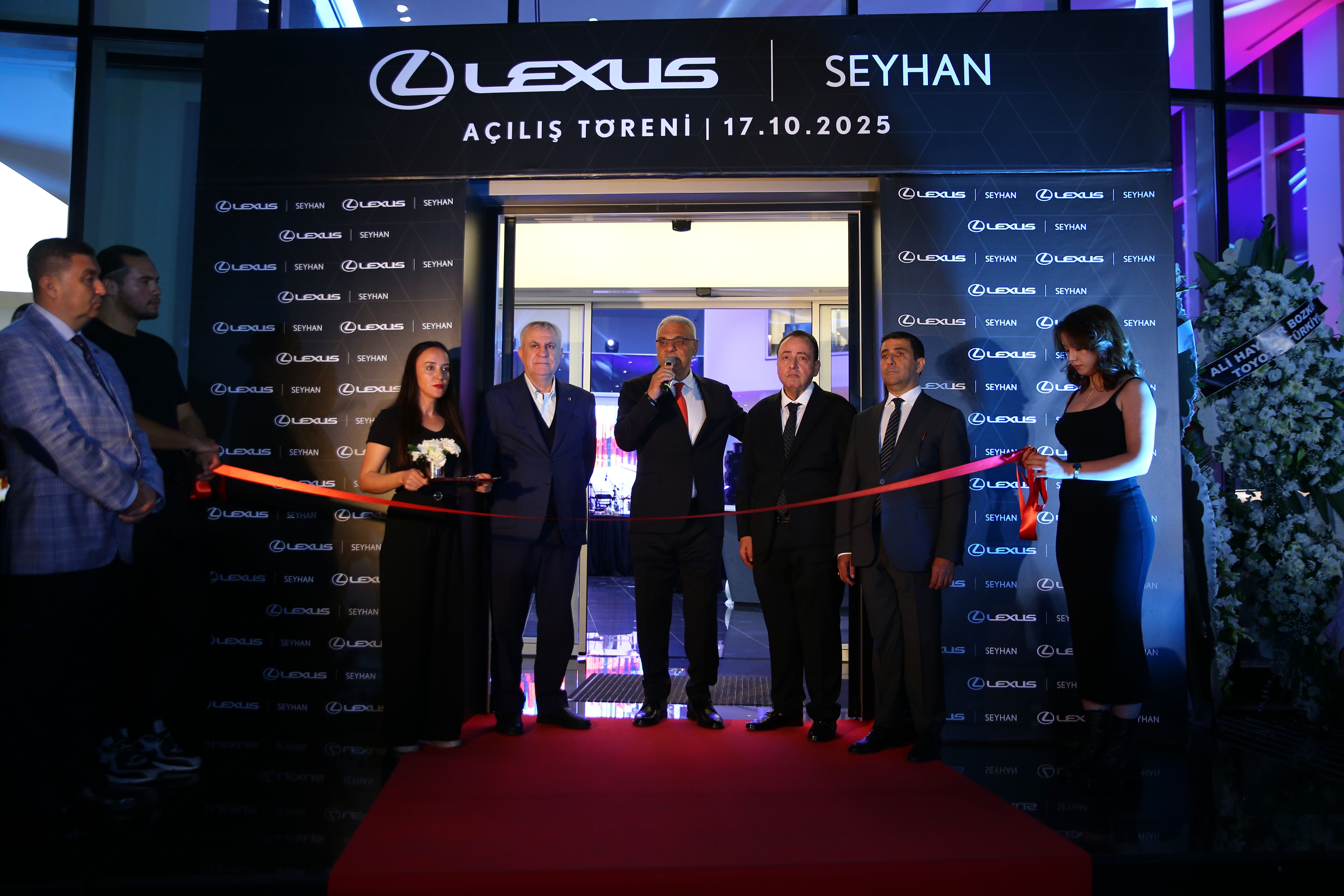 Lexus, Türkiye'deki beşinci bayisini Adana'da hizmete açtı