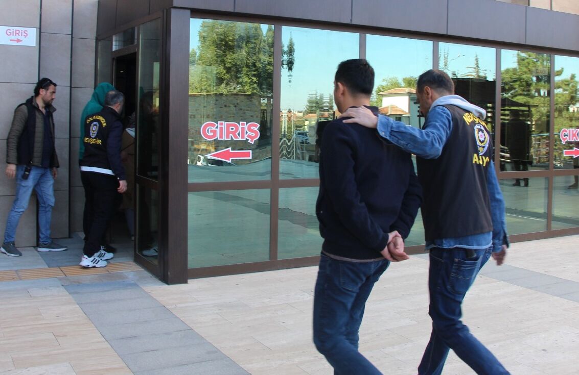 Nevşehir'de fuhuş operasyonunda yakalanan 5 zanlı tutuklandı