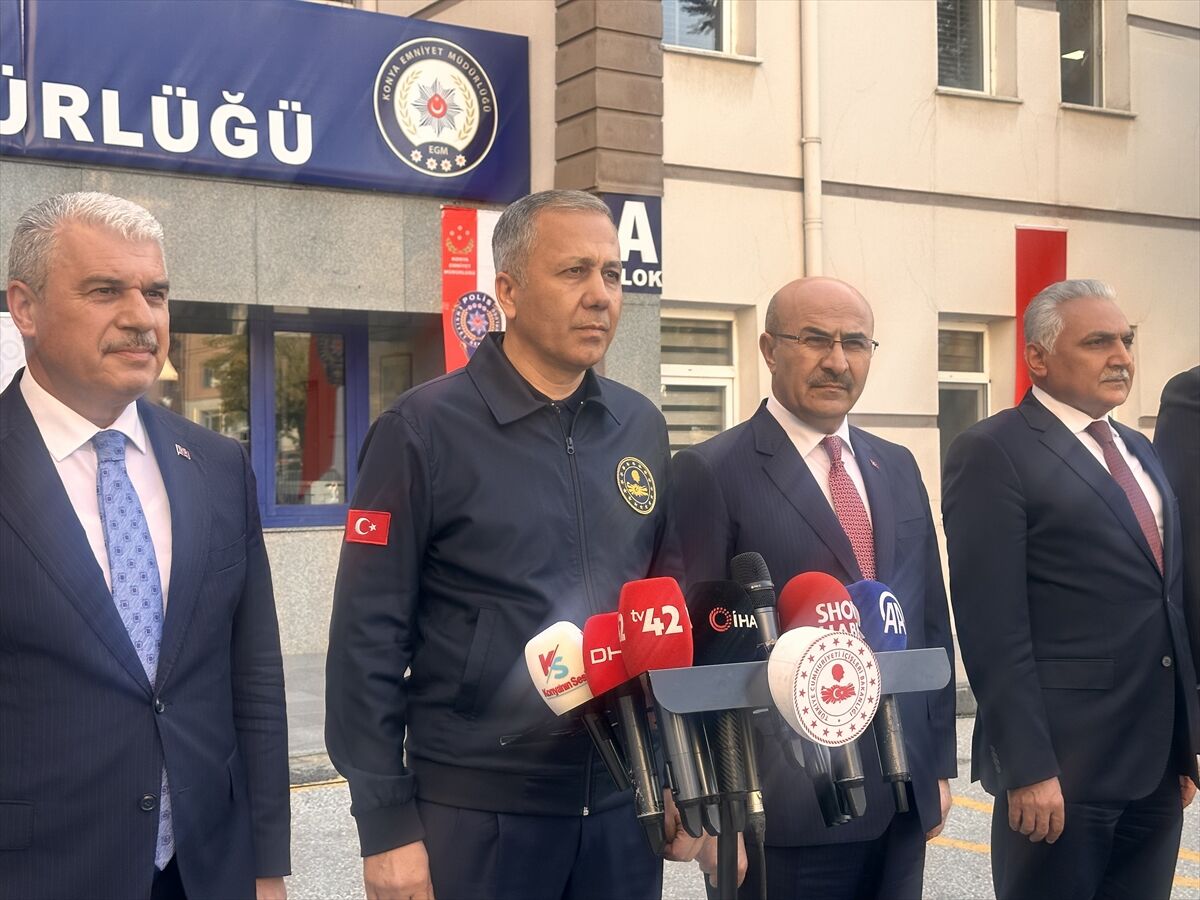 Konya merkezli 12 ilde düzenlenen 'Narkokapan Konya' operasyonunda 421 zanlı gözaltına alındı
