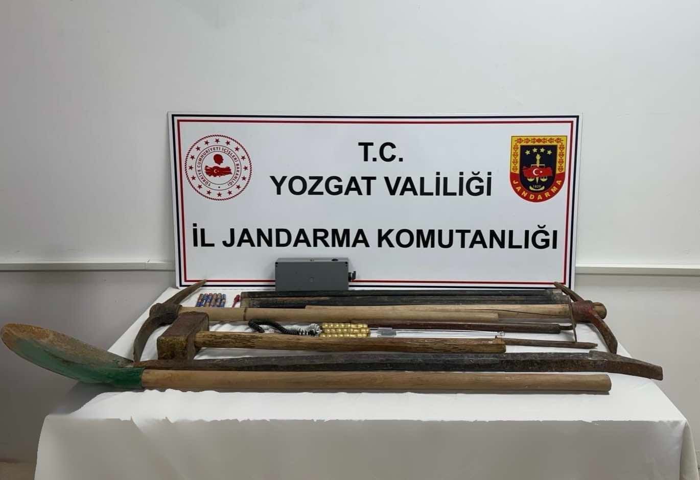 Yozgat'ta izinsiz kazı yapan 5 şüpheli yakalandı